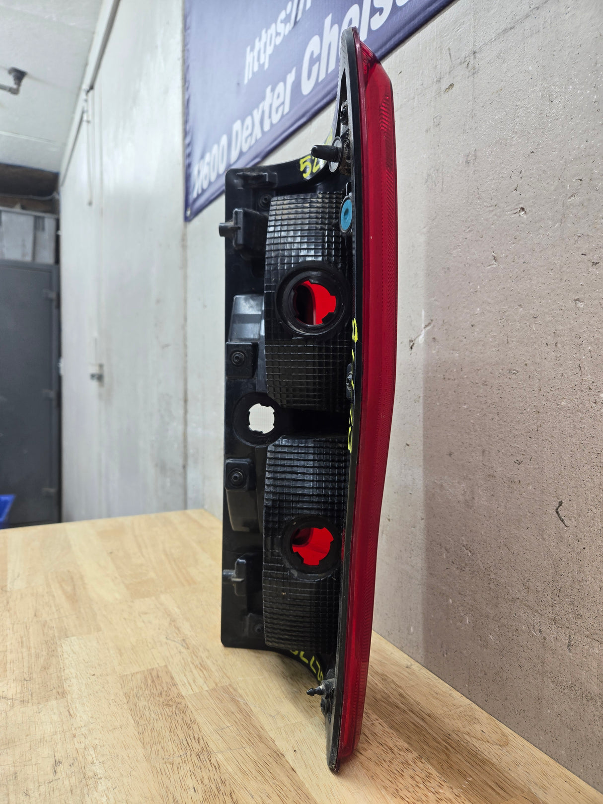 2017-2019 Ford Super Duty F250 F350 F450 F550 LH Driver Side Tail Light Halogen HC3B-13B504-AE