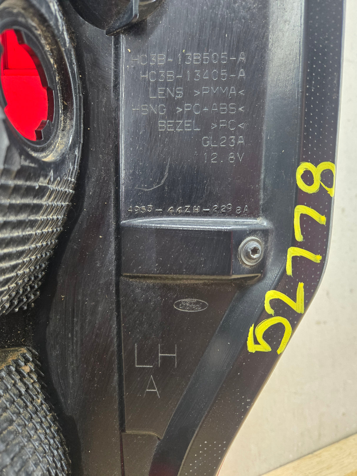 2017-2019 Ford Super Duty F250 F350 F450 F550 LH Driver Side Tail Light Halogen HC3B-13B504-AE