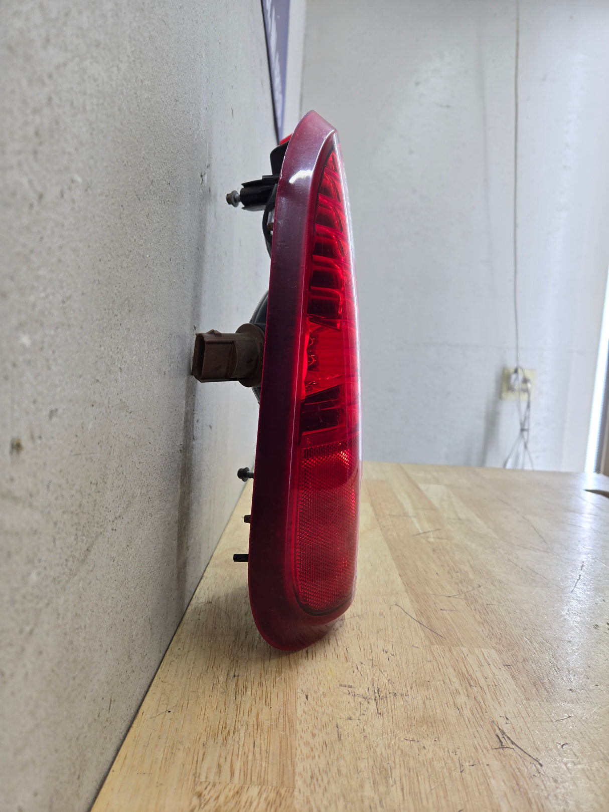 2008-2016 Ford Super Duty F250 F350 F450 F550 RH Passenger Side Tail Light 7C34-13B504-A