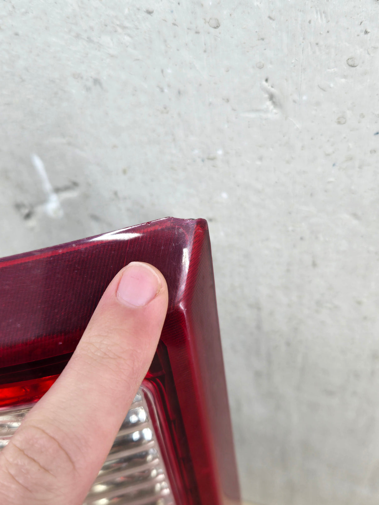 2008-2016 Ford Super Duty F250 F350 F450 F550 RH Passenger Side Tail Light 7C34-13B504-A