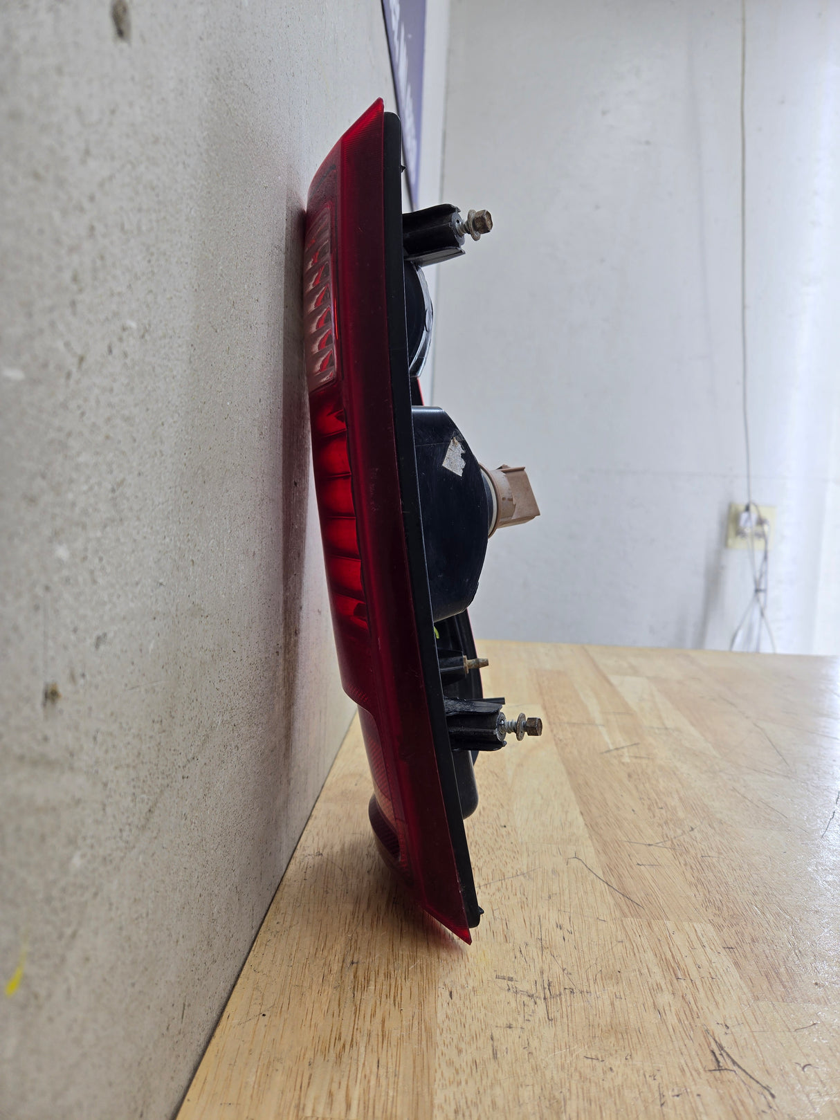 2008-2016 Ford Super Duty F250 F350 F450 F550 RH Passenger Side Tail Light 7C34-13B504-A