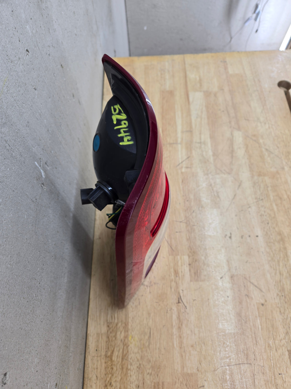 2019-2024 5th Gen Dodge Ram 2500 3500 LH Driver Side Tail Light Halogen 68361715AD