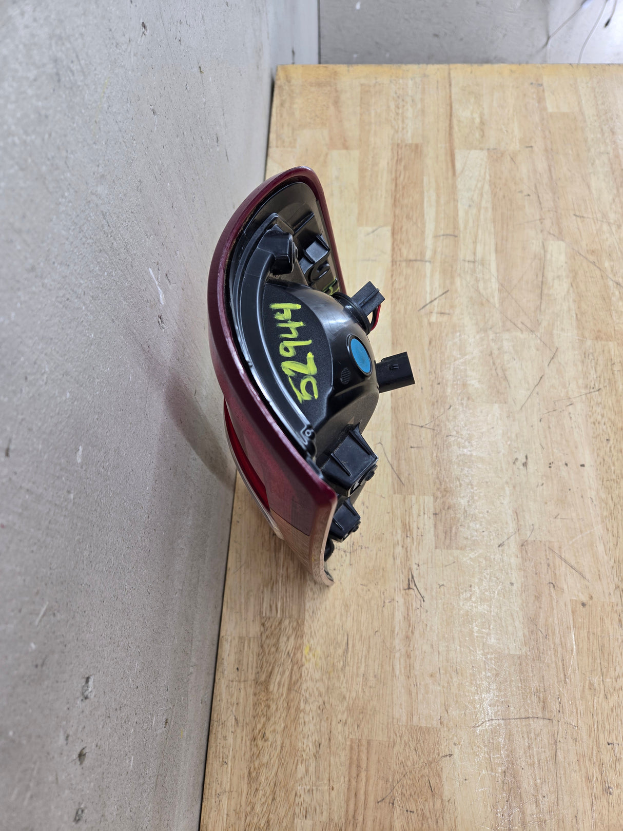 2019-2024 5th Gen Dodge Ram 2500 3500 LH Driver Side Tail Light Halogen 68361715AD