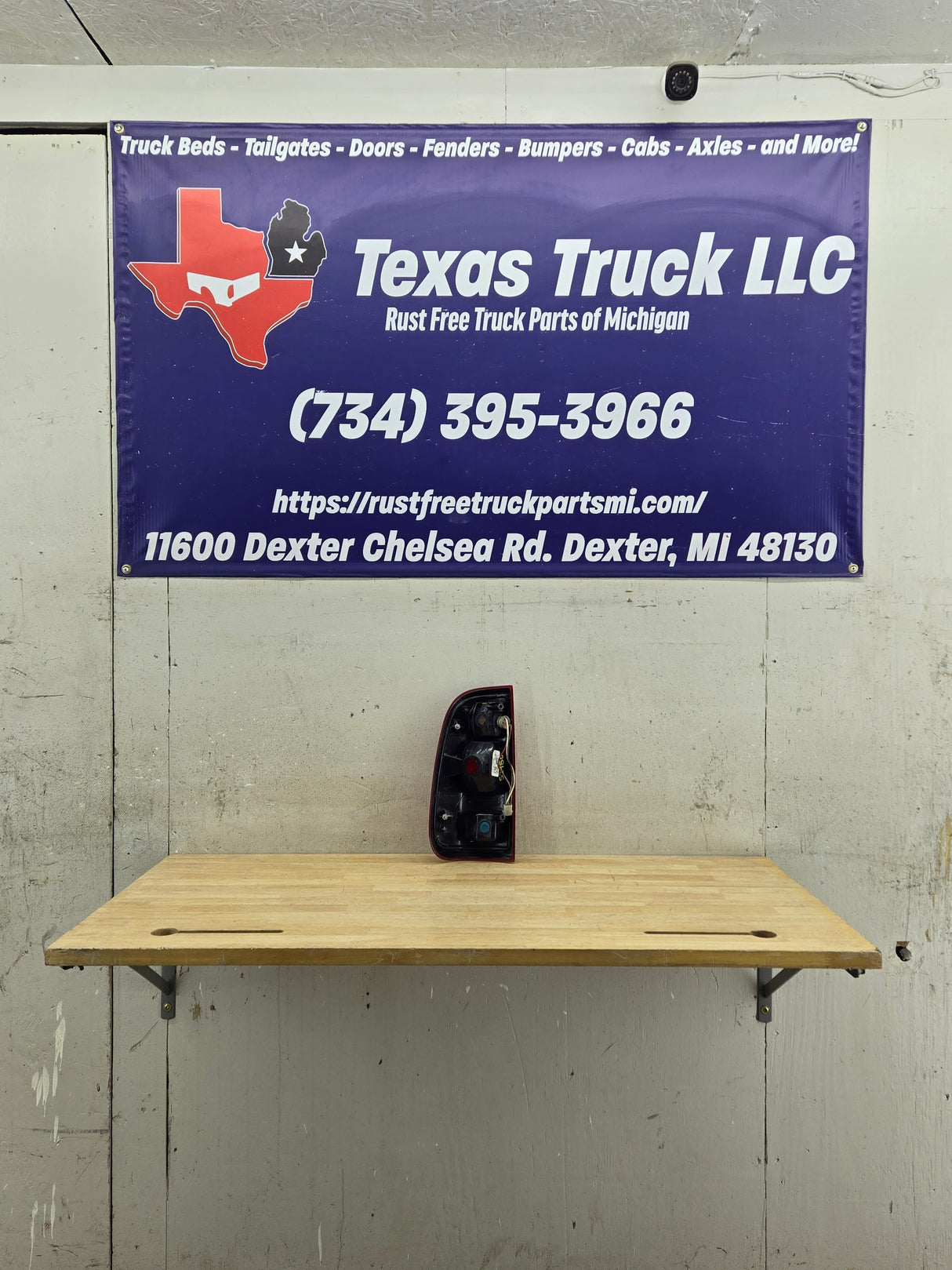 2008-2016 Ford Super Duty F250 F350 F450 F550 RH Passenger Side Tail Light 7C34-13B504-A