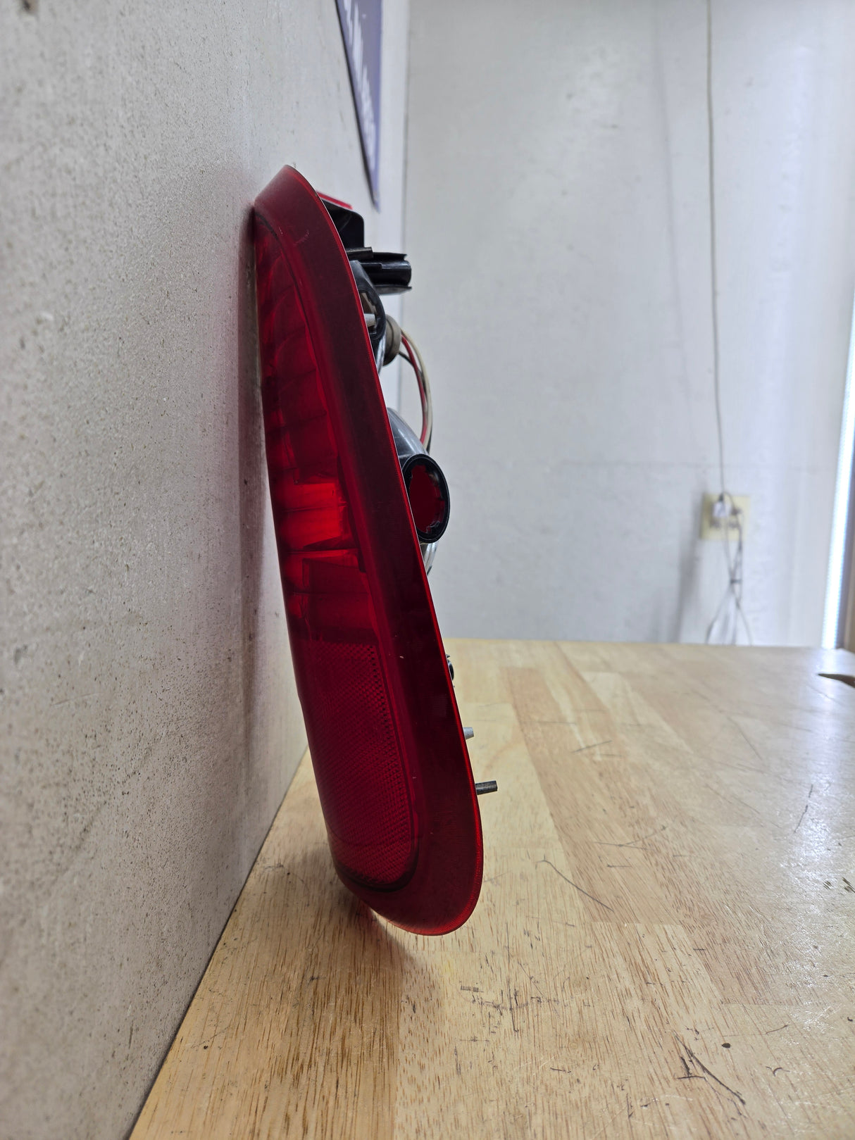 2008-2016 Ford Super Duty F250 F350 F450 F550 RH Passenger Side Tail Light 7C34-13B504-A