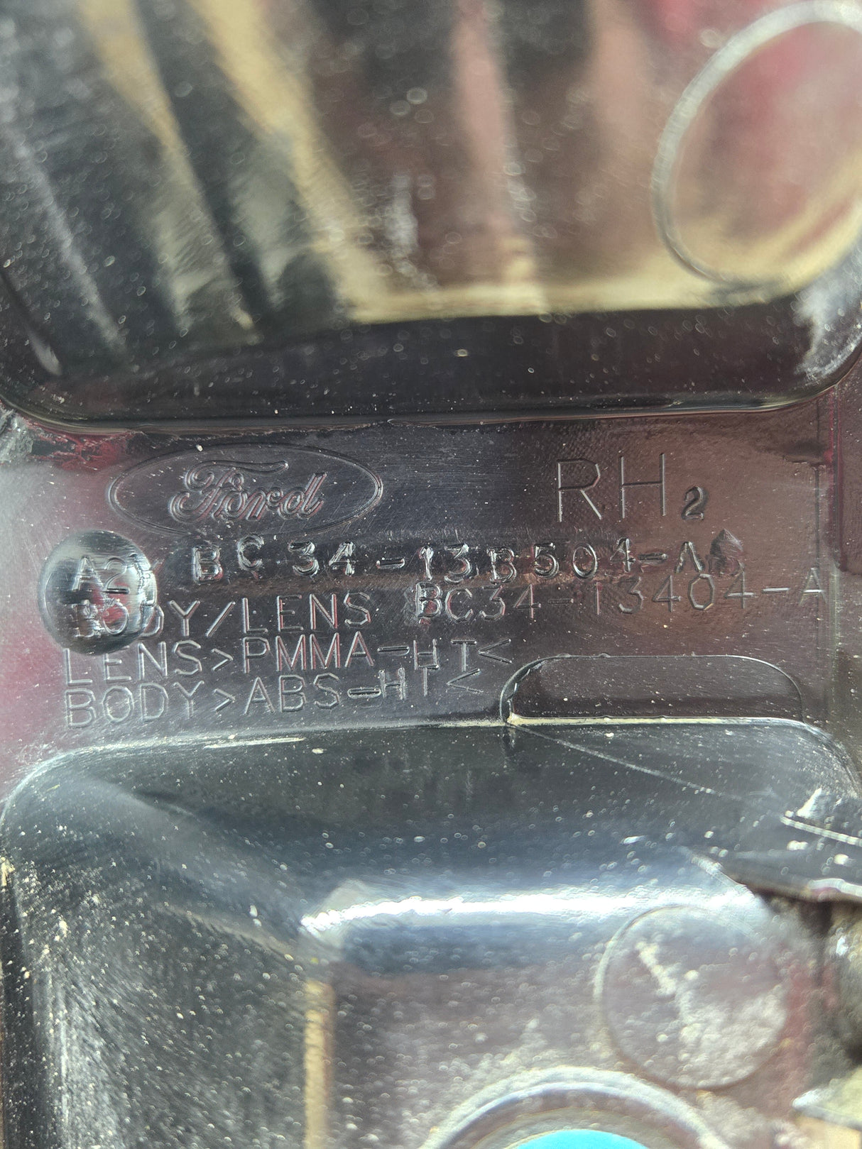 2008-2016 Ford Super Duty F250 F350 F450 F550 RH Passenger Side Tail Light 7C34-13B504-A