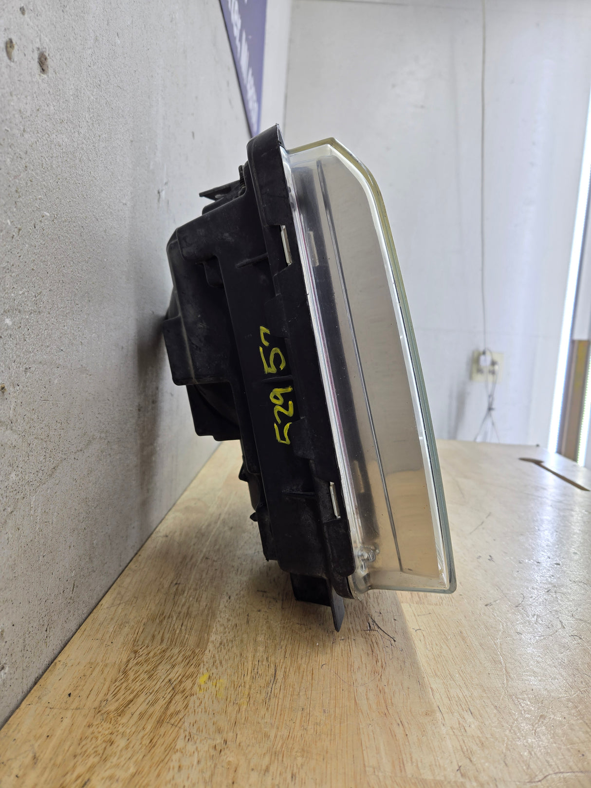 2005-2007 Ford Super Duty F250 F350 F450 F550 LH Left Driver Side Composite Head Light 5C34-13006-A