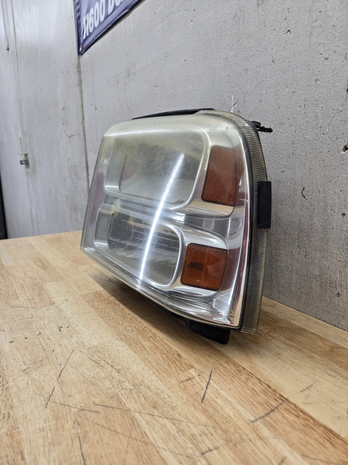 2005-2007 Ford Super Duty F250 F350 F450 F550 LH Left Driver Side Composite Head Light 5C34-13006-A