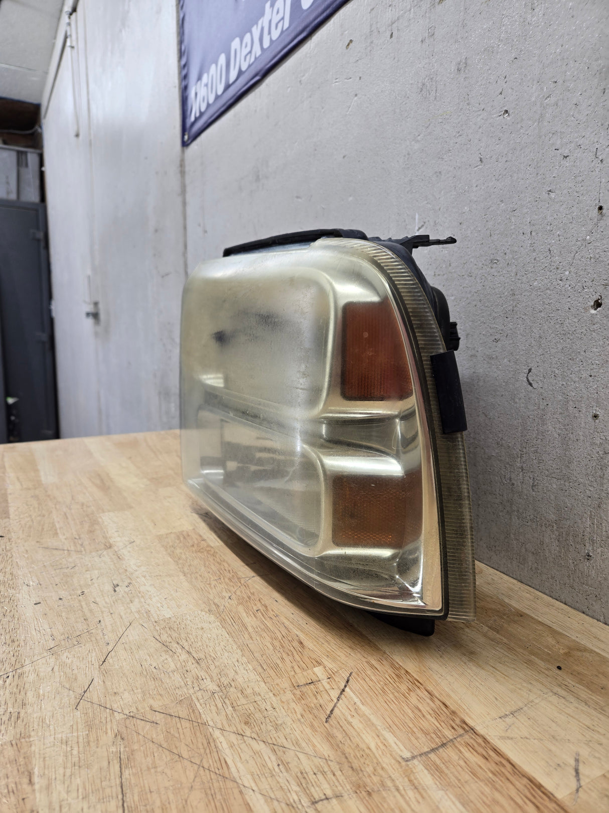 2005-2007 Ford Super Duty F250 F350 F450 F550 LH Left Driver Side Composite Head Light 5C34-13006-A