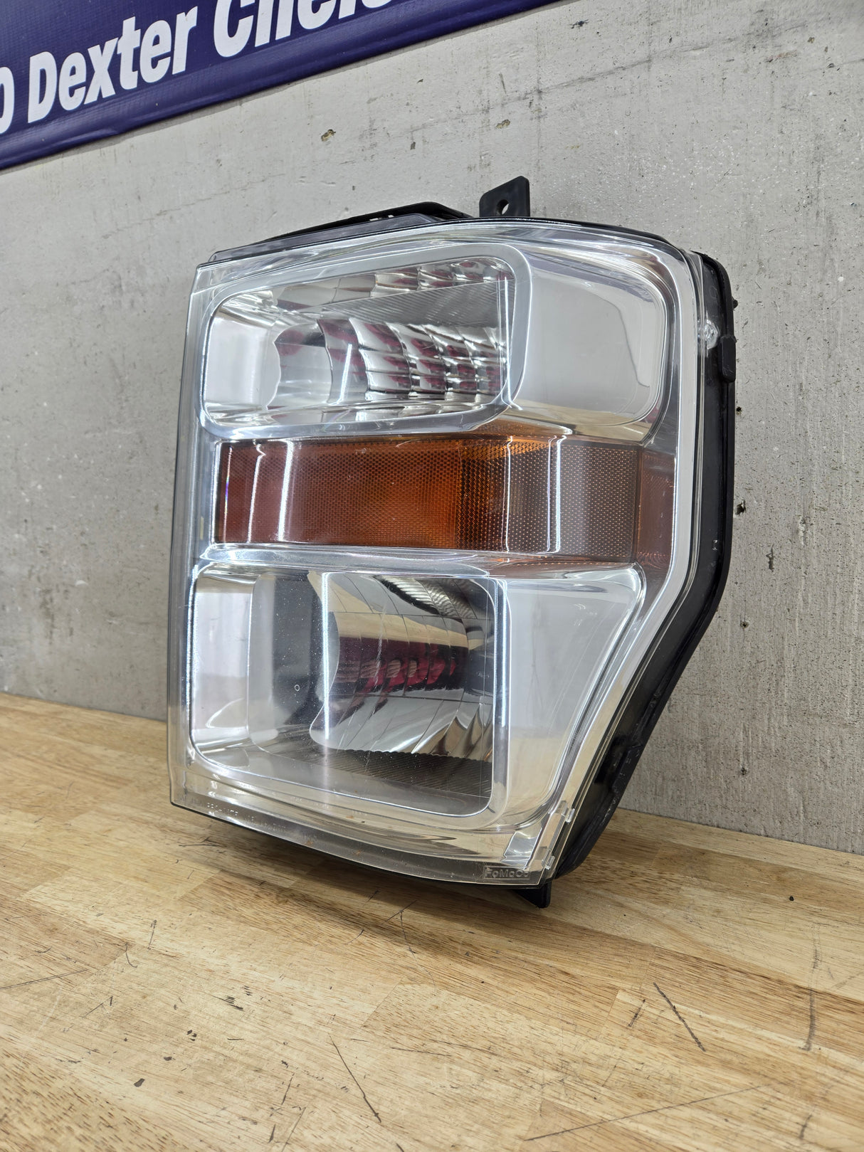 2008-2010 Ford Super Duty F250 F350 F450 F550 LH Driver Side Composite Head Light 44ZH-1849B 8C24-13006-A