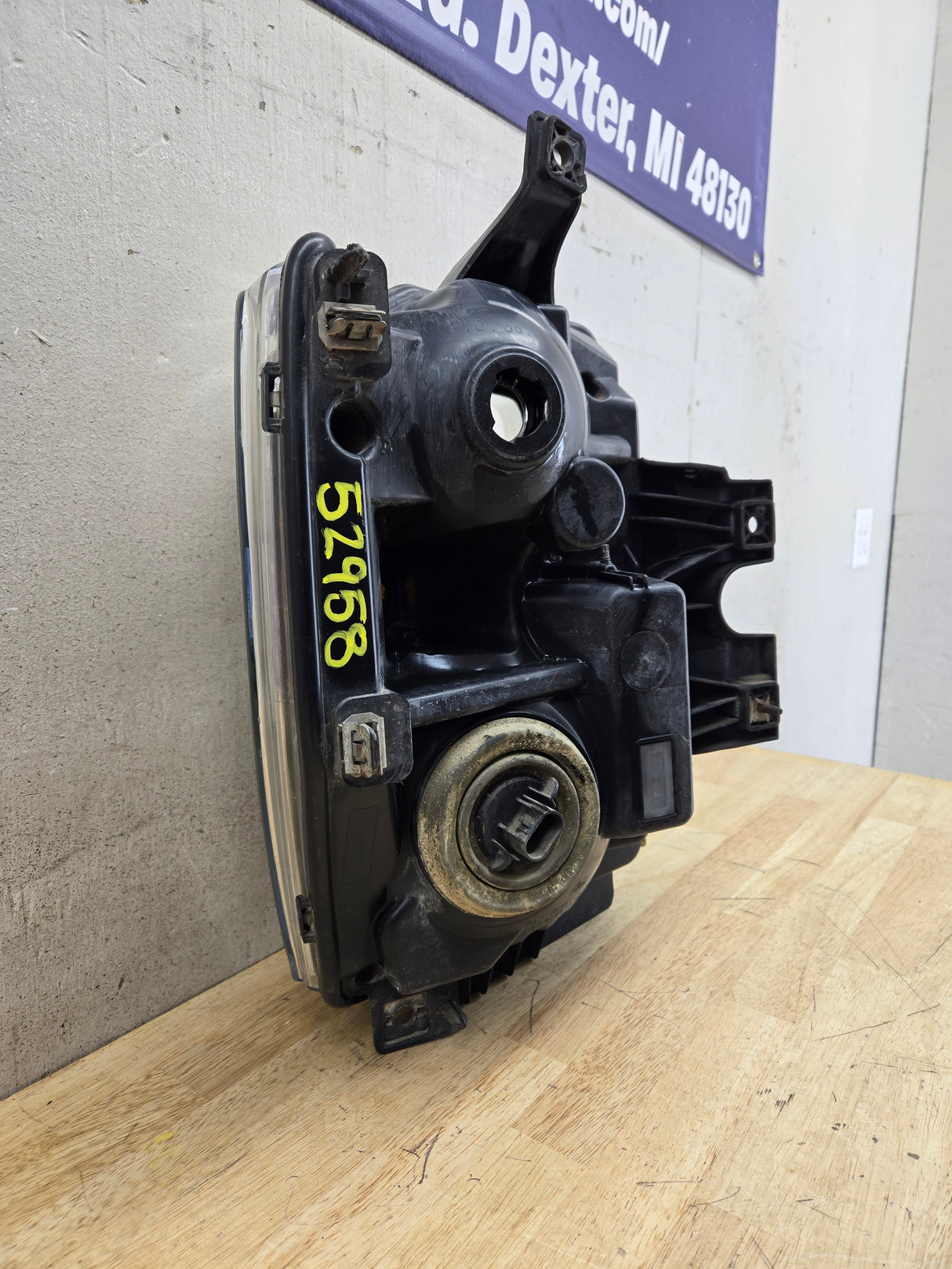 2008-2010 Ford Super Duty F250 F350 F450 F550 LH Driver Side Composite Head Light 44ZH-1849B 8C24-13006-A