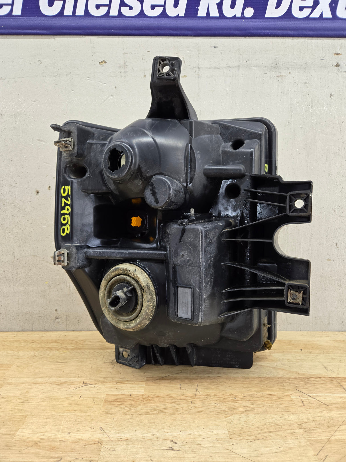 2008-2010 Ford Super Duty F250 F350 F450 F550 LH Driver Side Composite Head Light 44ZH-1849B 8C24-13006-A