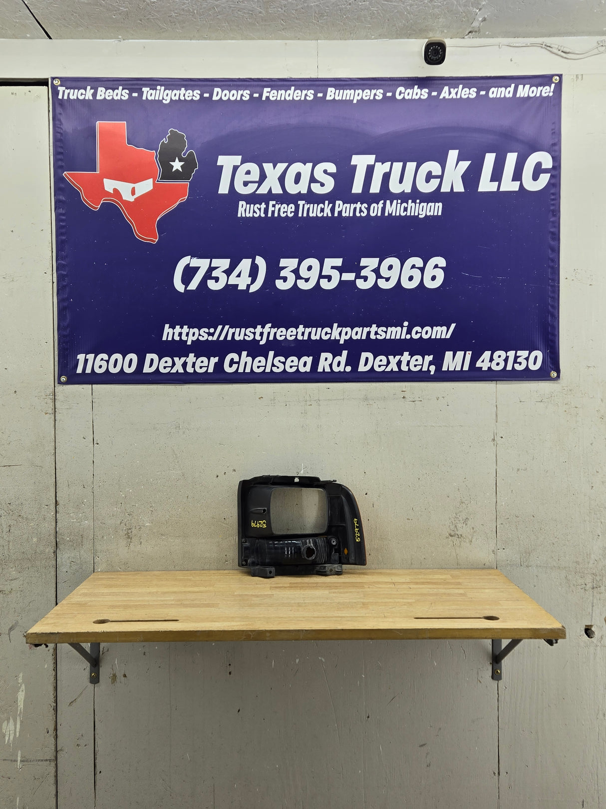 2005-2007 Ford Super Duty F250 F350 F450 F550 RH Right Passenger Headlight Bezel Park Lamp Signal Corner Light 5C34-13B220-A