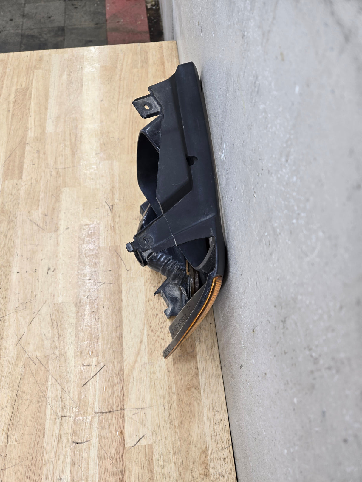 2005-2007 Ford Super Duty F250 F350 F450 F550 RH Right Passenger Headlight Bezel Park Lamp Signal Corner Light 5C34-13B220-A