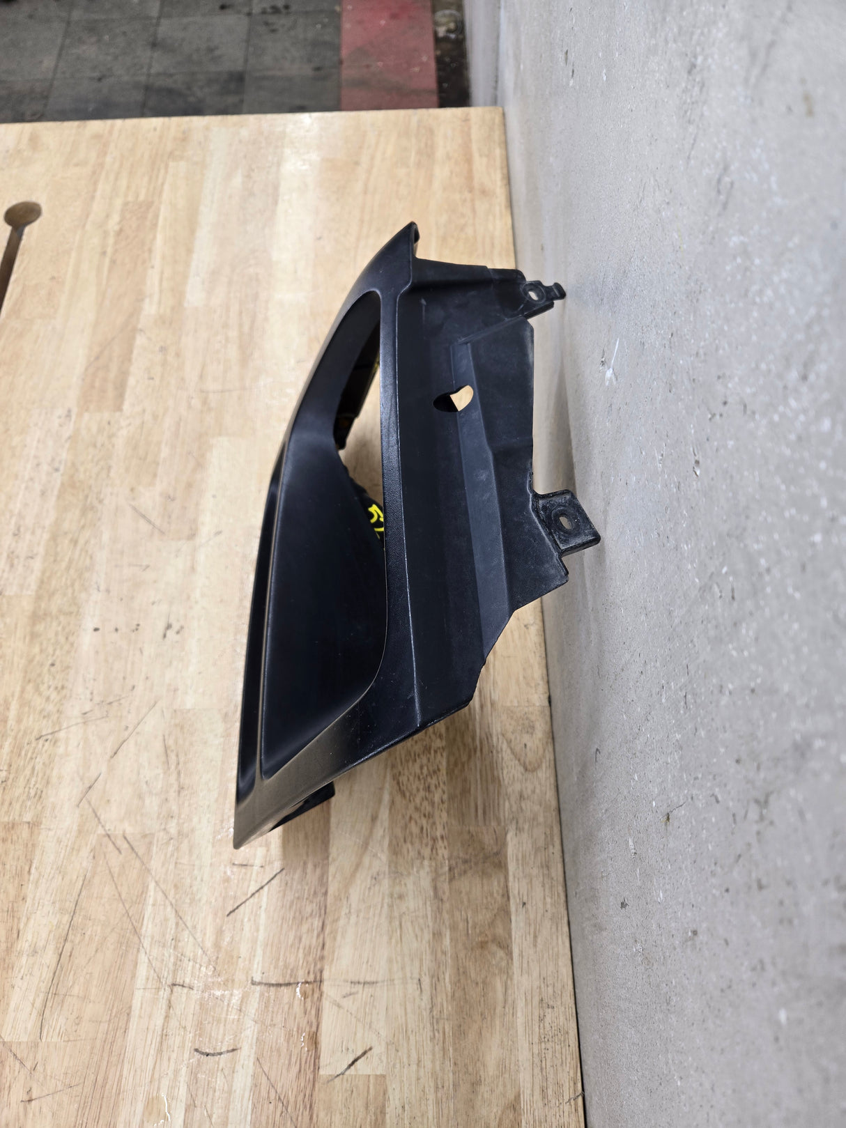 2005-2007 Ford Super Duty F250 F350 F450 F550 RH Right Passenger Headlight Bezel Park Lamp Signal Corner Light 5C34-13B220-A