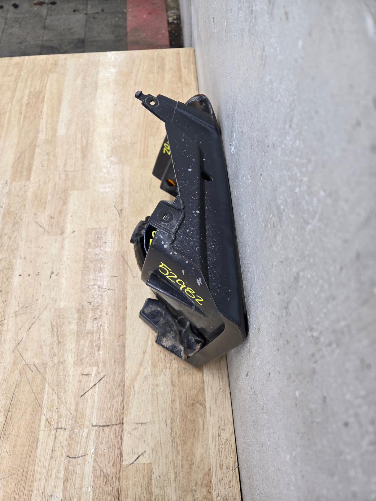 2005-2007 Ford Super Duty F250 F350 F450 F550 LH Left Driver Side Headlight Bezel Park Lamp Signal Corner Light 5C34-13B221-A