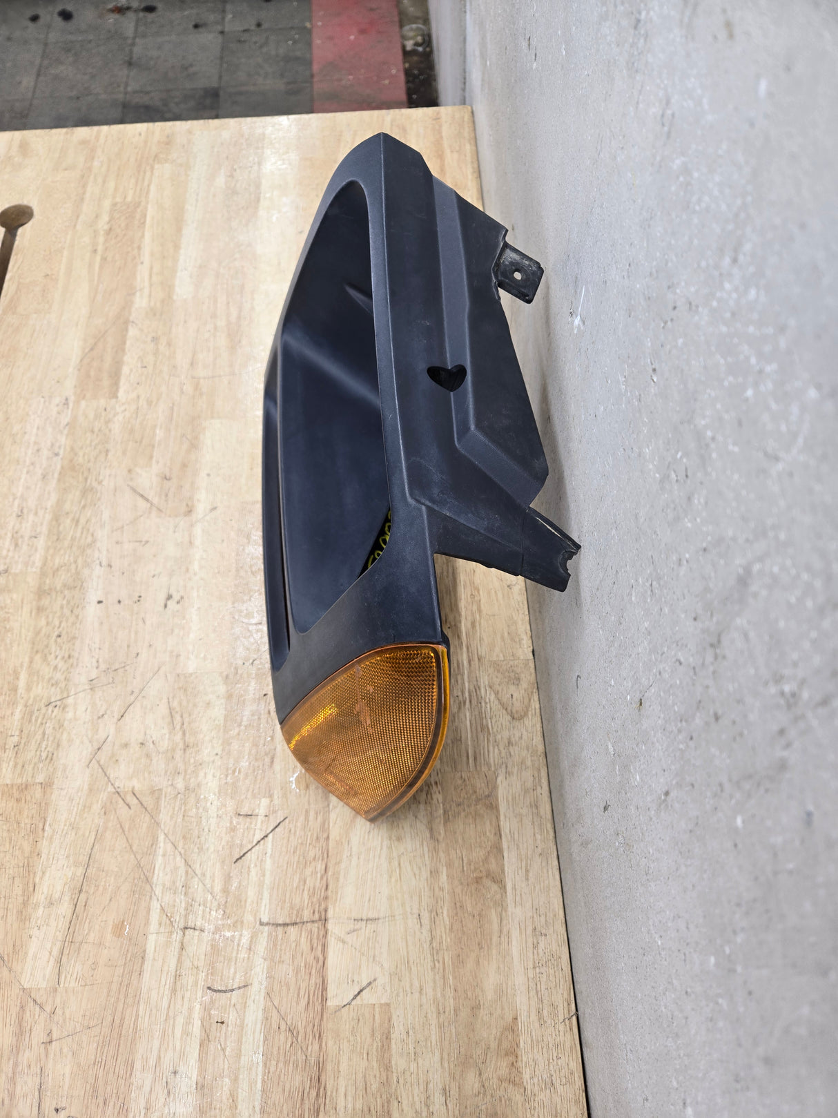 2005-2007 Ford Super Duty F250 F350 F450 F550 LH Left Driver Side Headlight Bezel Park Lamp Signal Corner Light 5C34-13B221-A