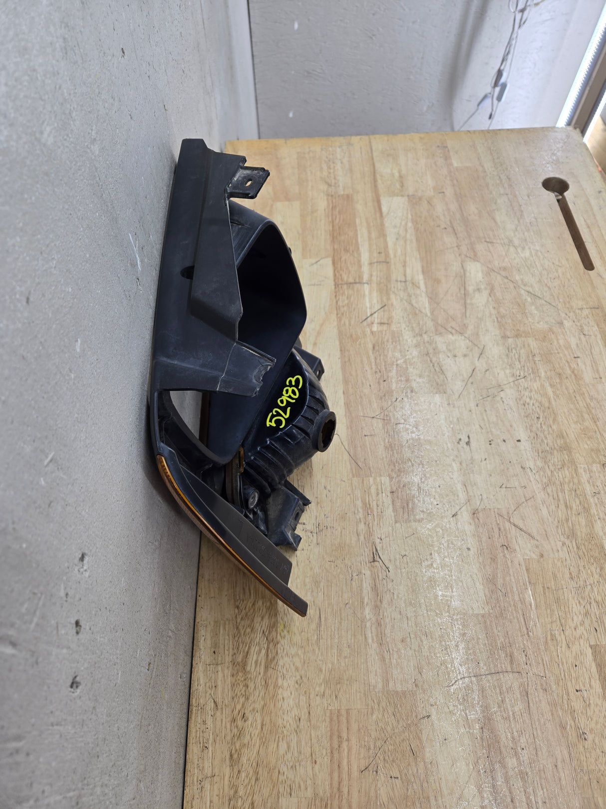 2005-2007 Ford Super Duty F250 F350 F450 F550 LH Left Driver Side Headlight Bezel Park Lamp Signal Corner Light 5C34-13B221-A