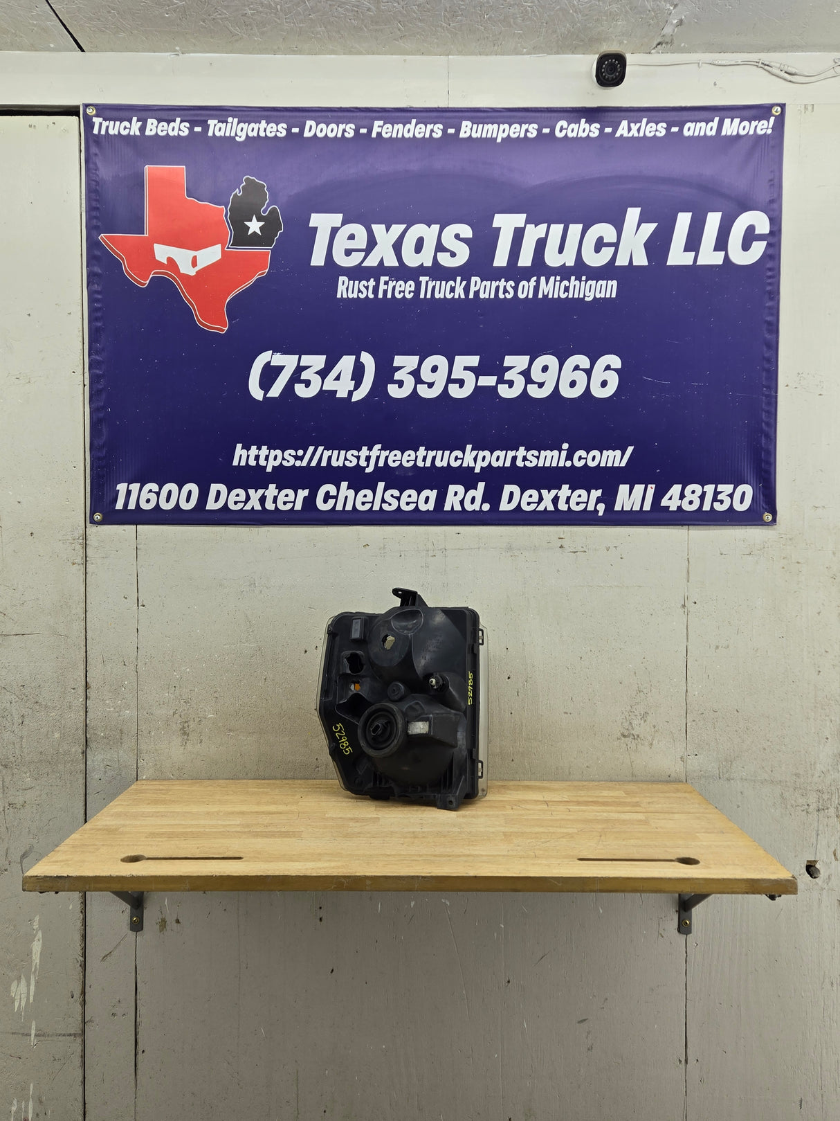 2008-2010 Ford Super Duty F250 F350 F450 F550 LH Driver Side Composite Head Light 44ZH-1849B 8C24-13006-A