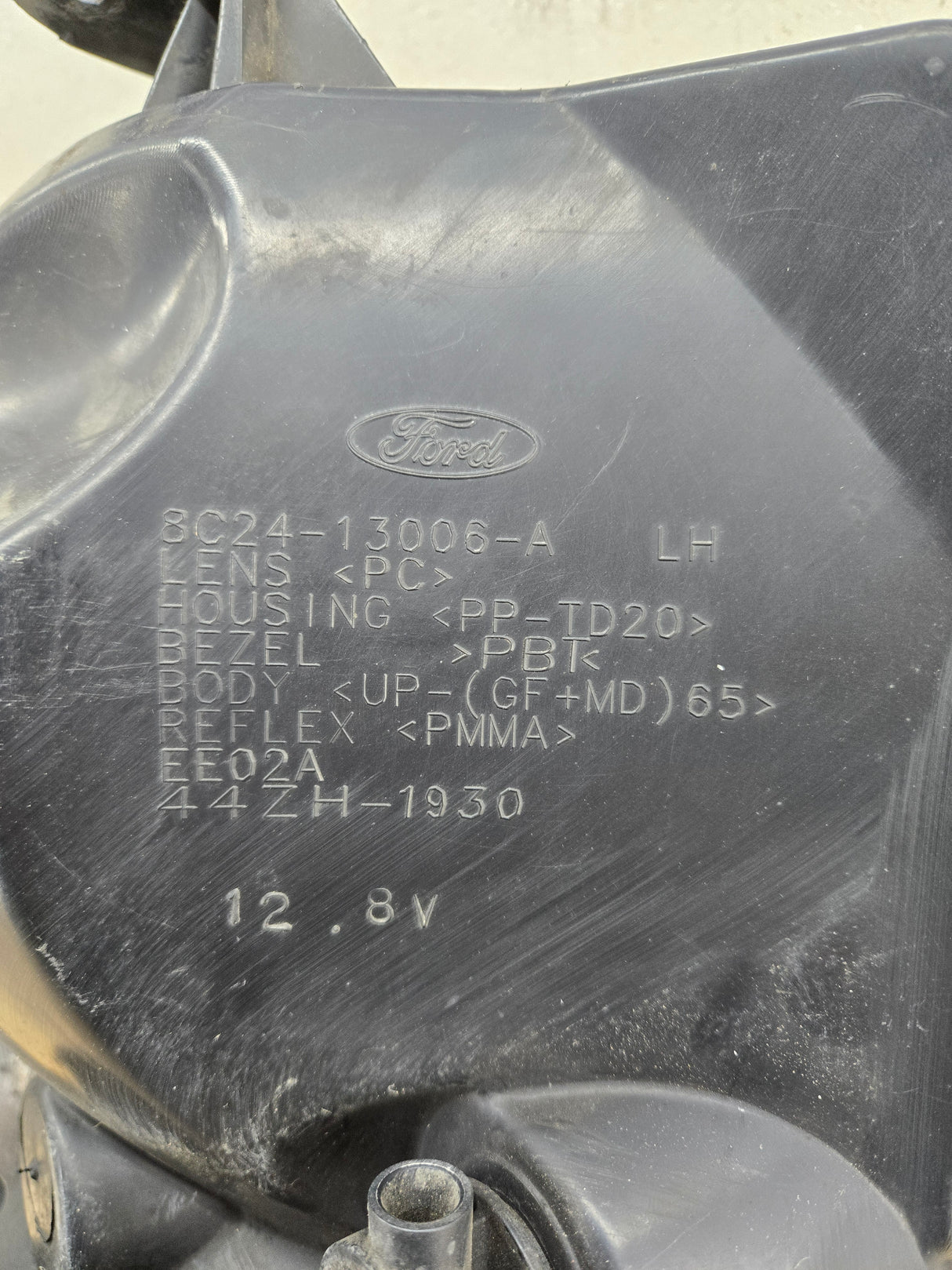 2008-2010 Ford Super Duty F250 F350 F450 F550 LH Driver Side Composite Head Light 44ZH-1849B 8C24-13006-A