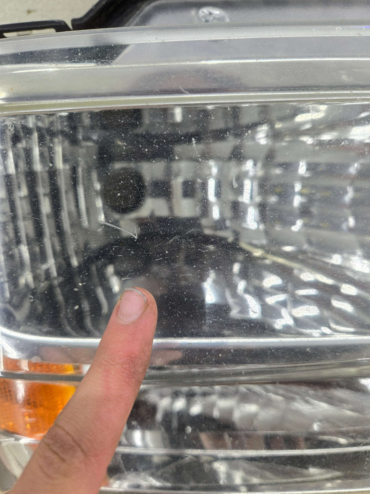 2008-2010 Ford Super Duty F250 F350 F450 F550 RH Passenger Side Composite Head Light 8C24-13005-A