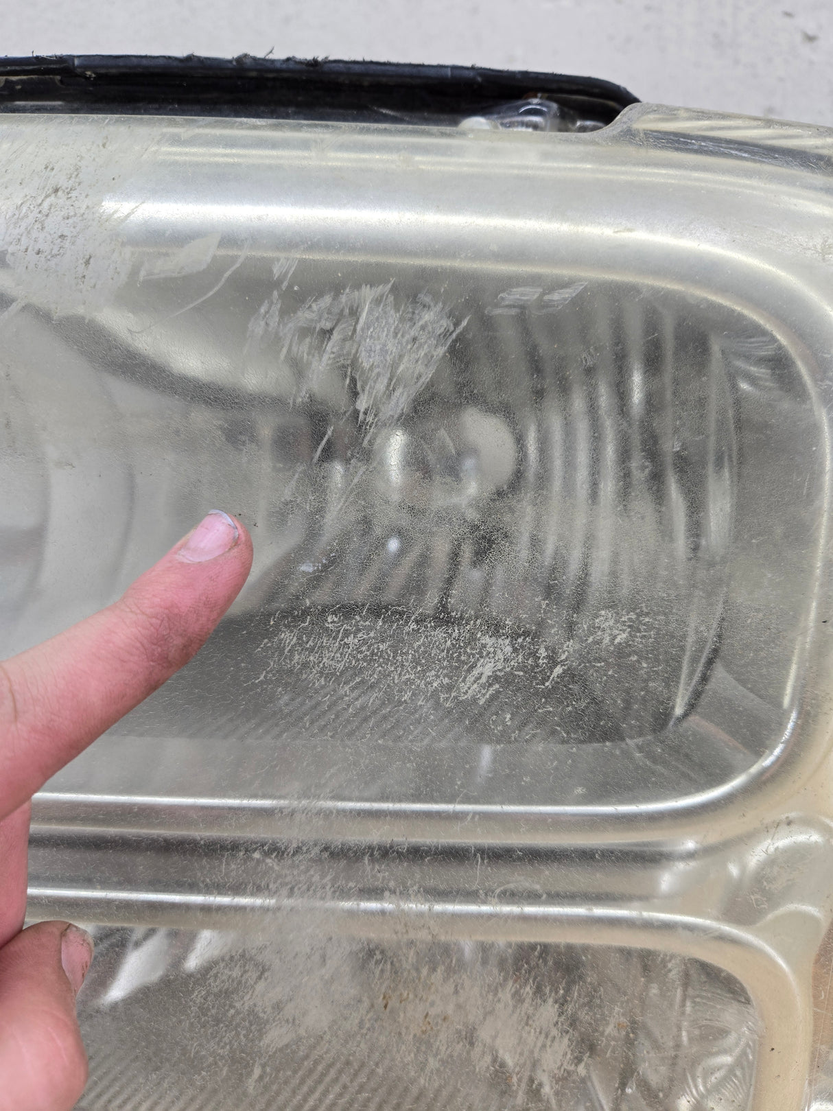 2005-2007 Ford Super Duty F250 F350 F450 F550 LH Left Driver Side Composite Head Light 5C34-13006-A