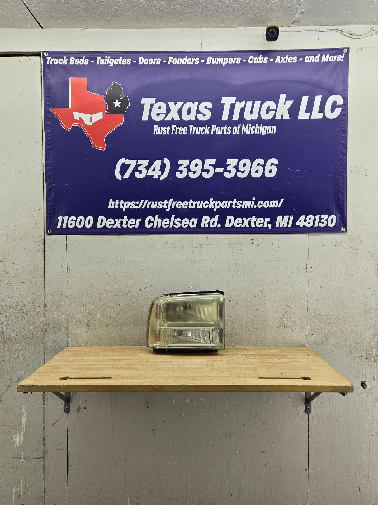 2005-2007 Ford Super Duty F250 F350 F450 F550 RH Passenger Side Composite Head Light 5C34-13006-A