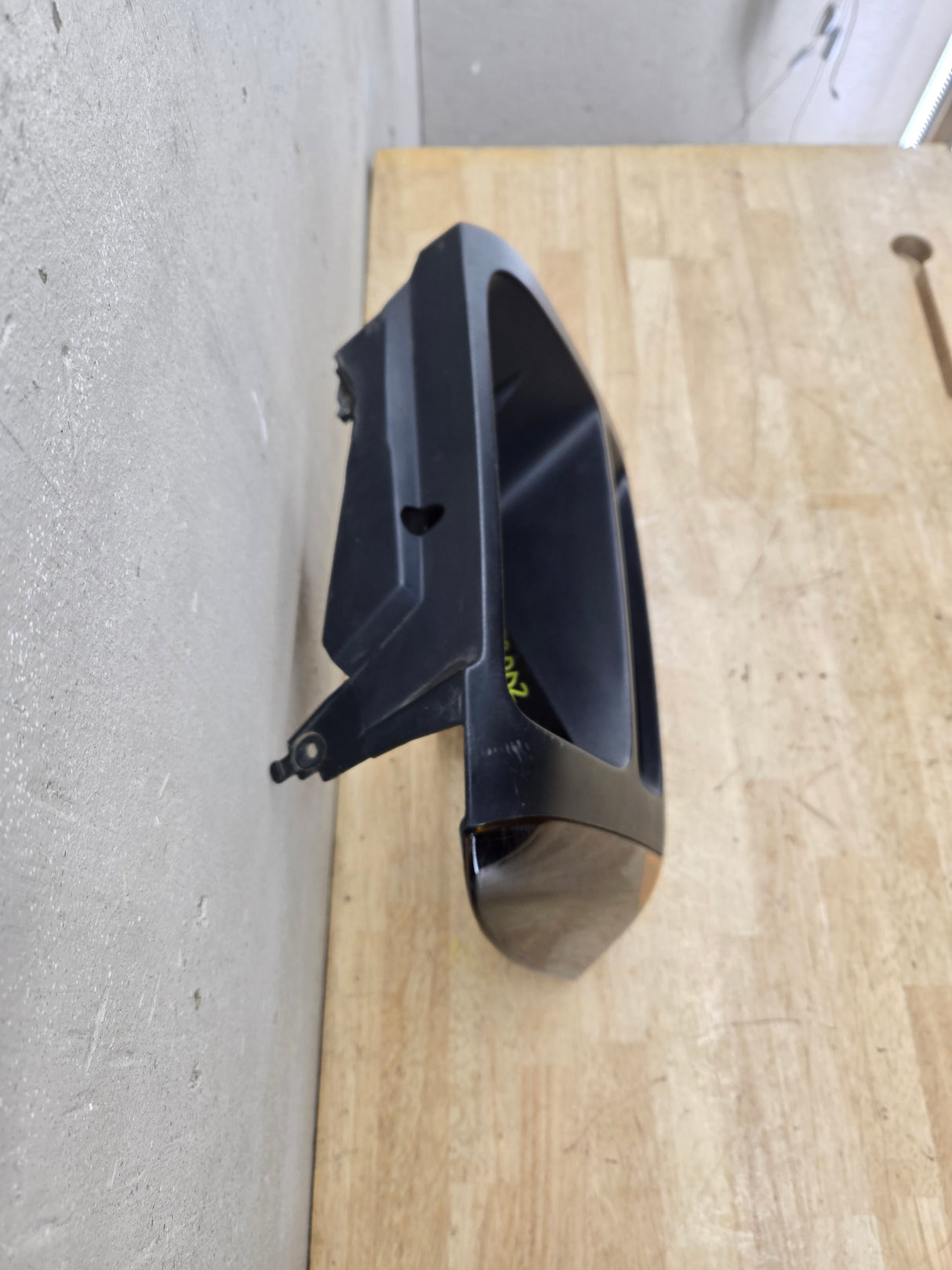 2005-2007 Ford Super Duty F250 F350 F450 F550 RH Right Passenger Headlight Bezel Park Lamp Signal Corner Light 5C34-13B220-A