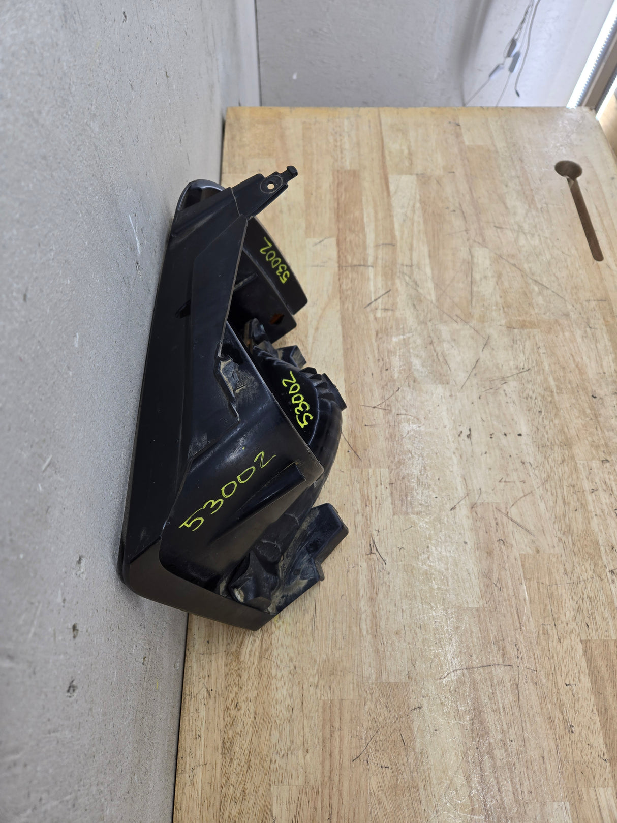 2005-2007 Ford Super Duty F250 F350 F450 F550 RH Right Passenger Headlight Bezel Park Lamp Signal Corner Light 5C34-13B220-A