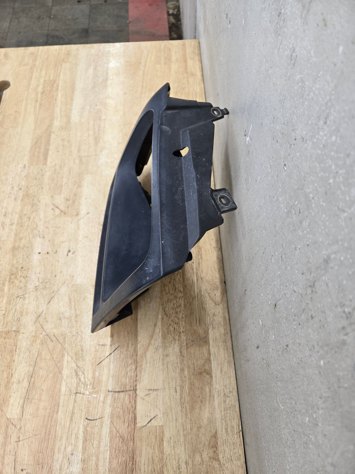 2005-2007 Ford Super Duty F250 F350 F450 F550 RH Right Passenger Headlight Bezel Park Lamp Signal Corner Light 5C34-13B220-A