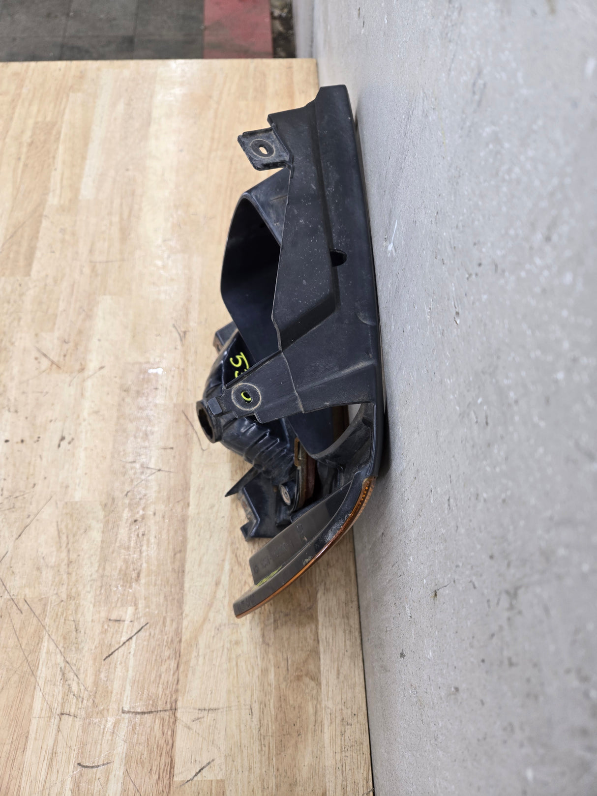 2005-2007 Ford Super Duty F250 F350 F450 F550 RH Right Passenger Headlight Bezel Park Lamp Signal Corner Light 5C34-13B220-A