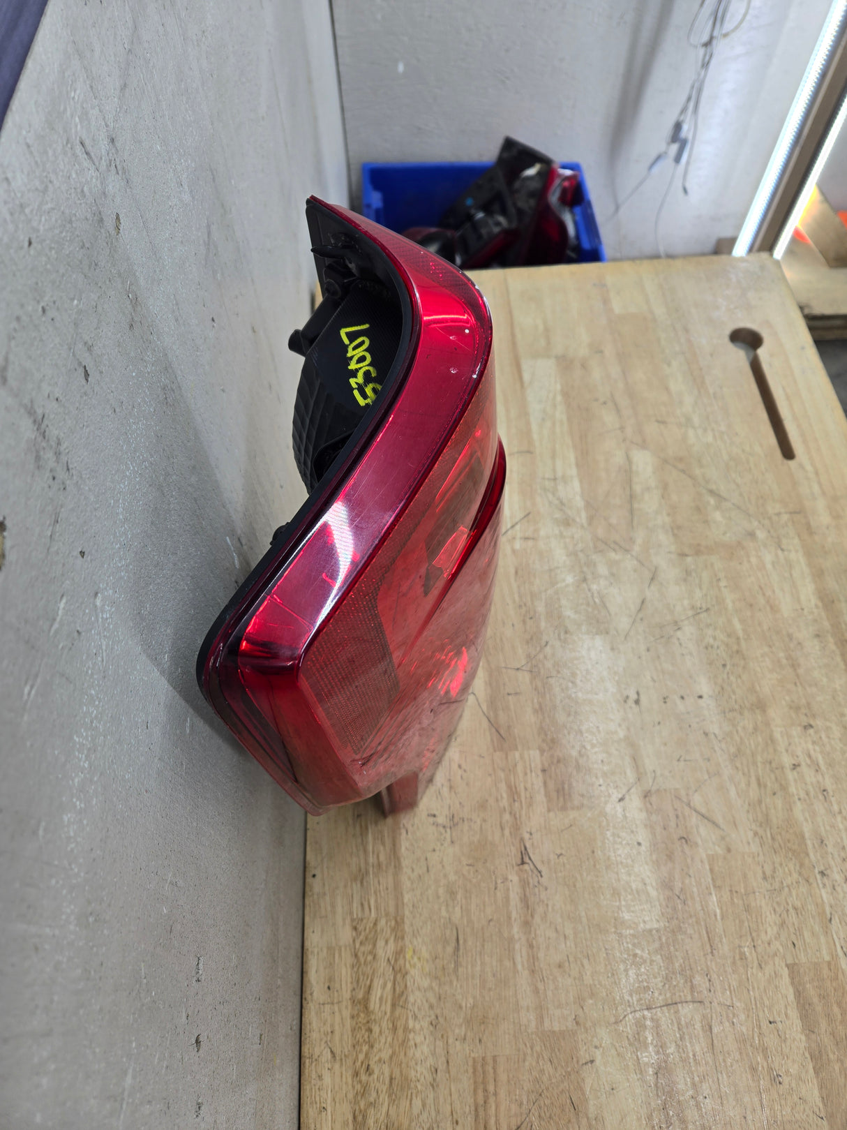 2020-2022 Ford Super Duty F250 F350 F450 F550 LH Driver Side Tail Light Halogen LC3B-13B505-AD