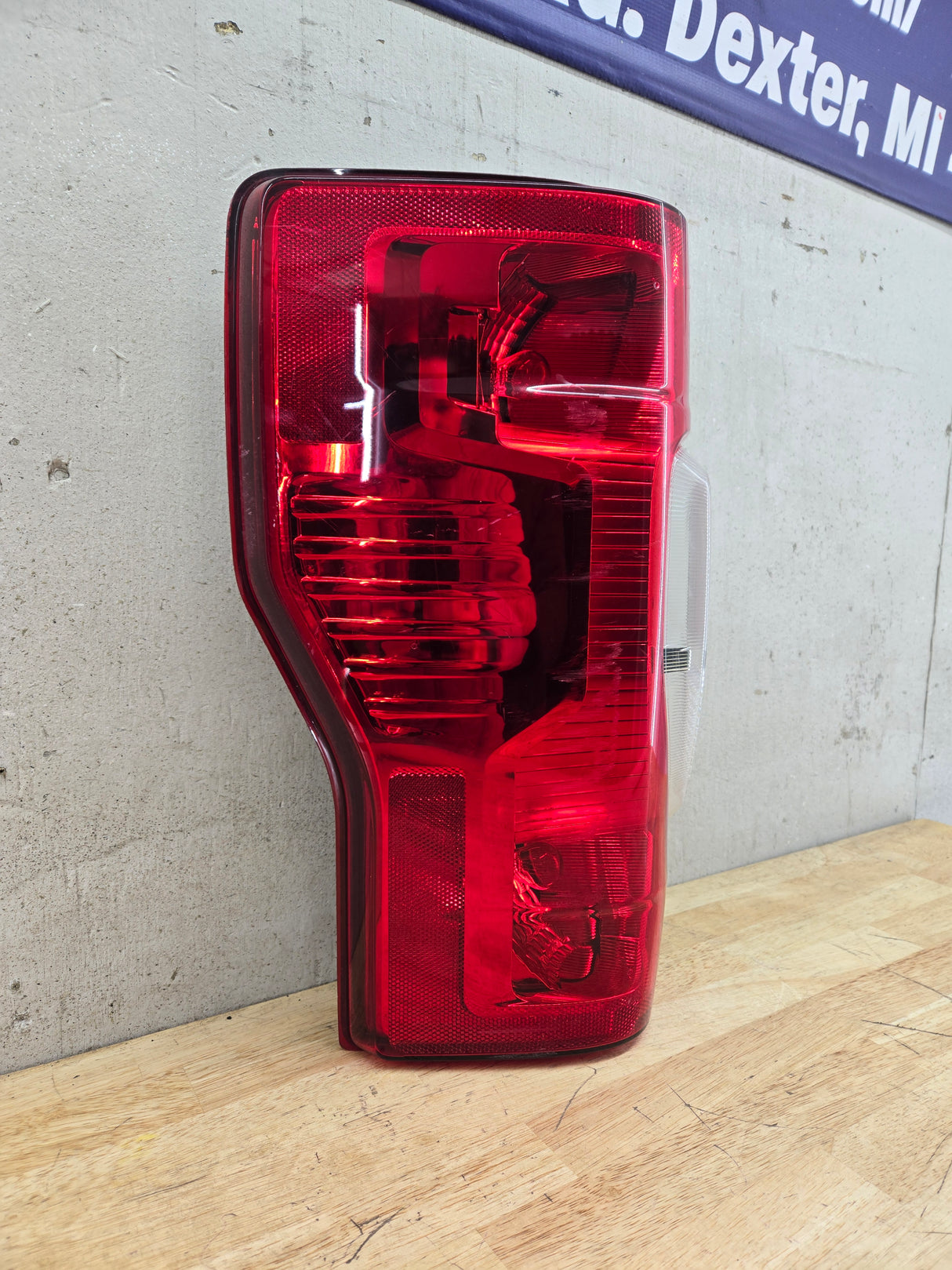 2020-2022 Ford Super Duty F250 F350 F450 F550 LH Driver Side Tail Light Halogen LC3B-13B505-AD