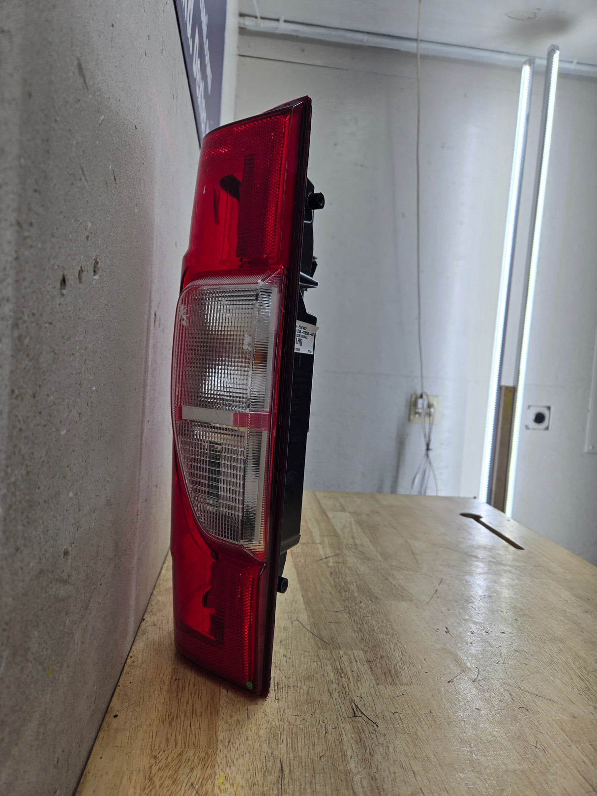 2020-2022 Ford Super Duty F250 F350 F450 F550 LH Driver Side Tail Light Halogen LC3B-13B505-AD