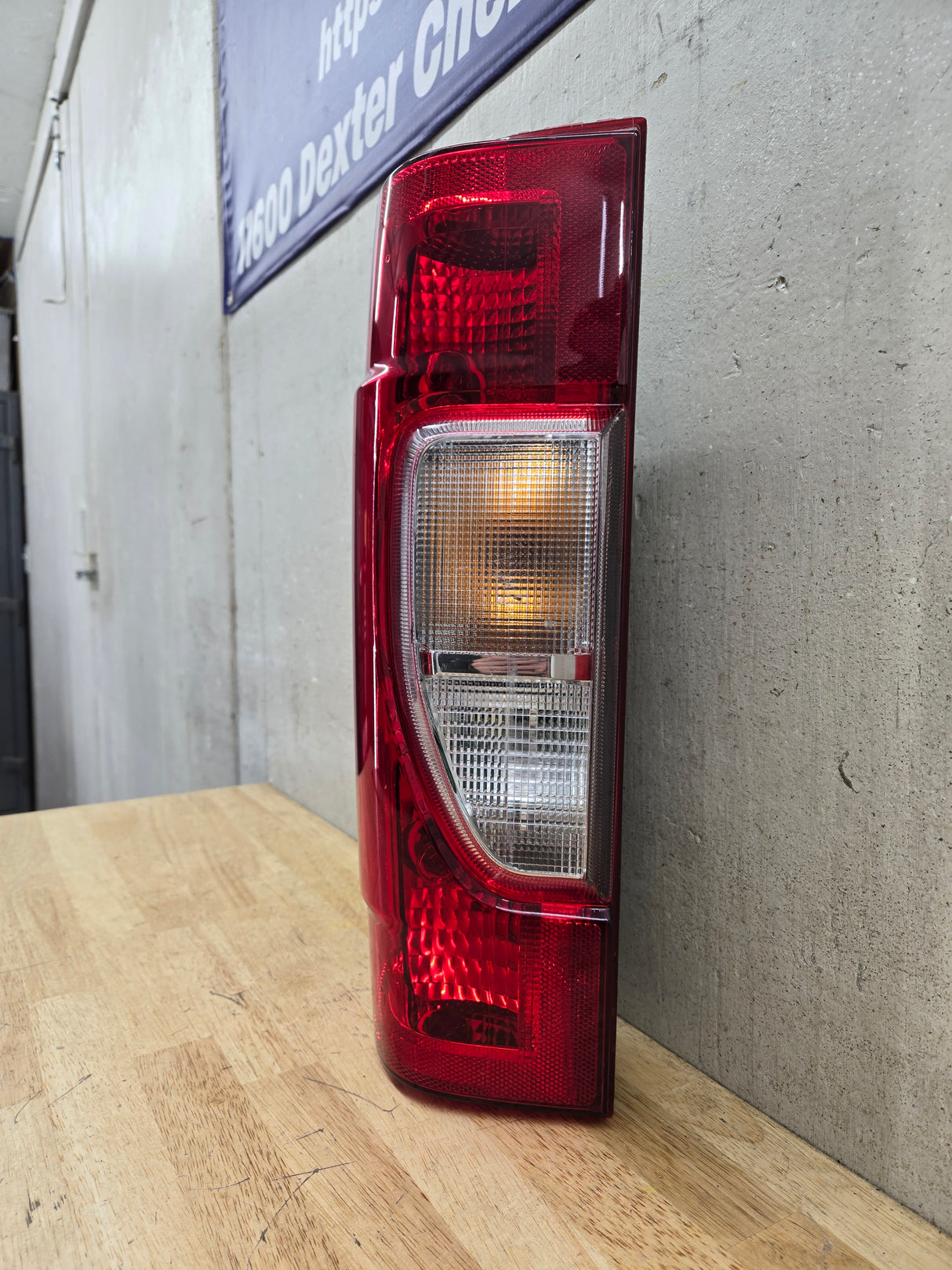 2020-2022 Ford Super Duty F250 F350 F450 F550 LH Driver Side Tail Light Halogen LC3B-13B505-AD