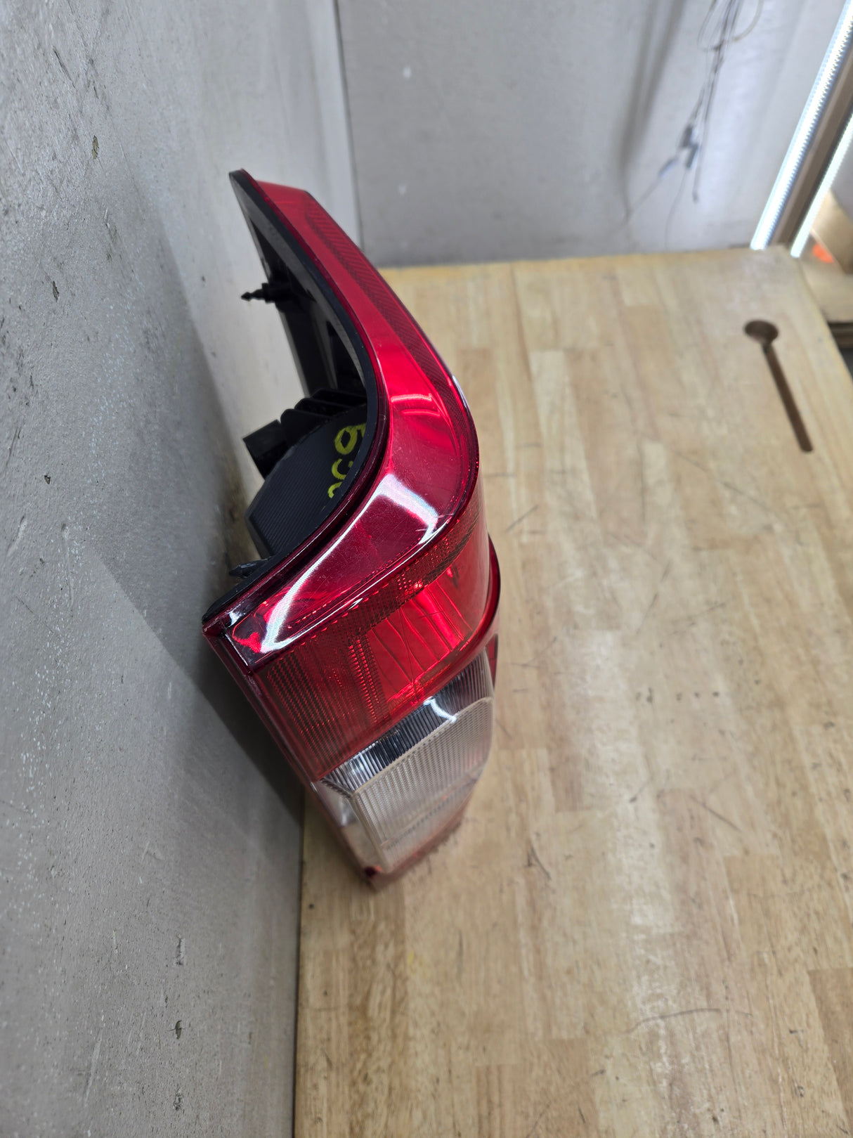 2020-2022 Ford Super Duty F250 F350 F450 F550 RH Passenger Side Tail Light Halogen LC3B-13B504-AD