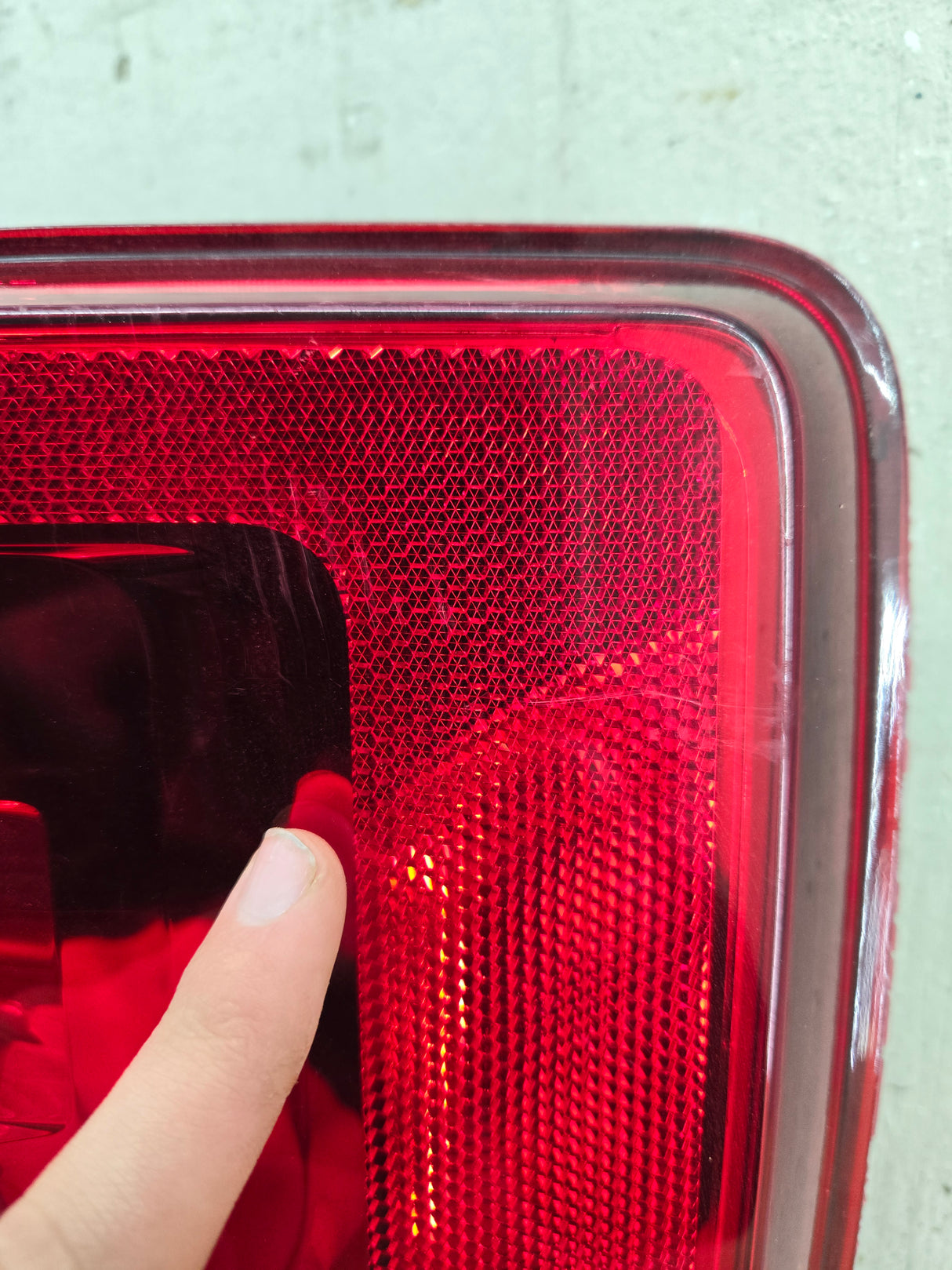 2020-2022 Ford Super Duty F250 F350 F450 F550 RH Passenger Side Tail Light Halogen LC3B-13B504-AD