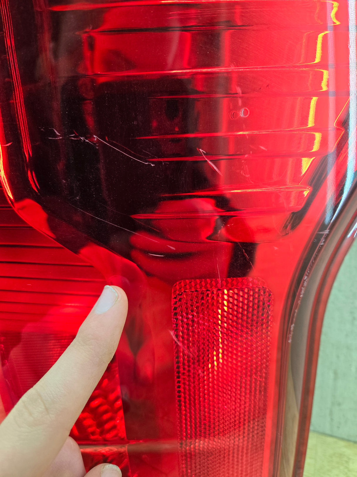 2020-2022 Ford Super Duty F250 F350 F450 F550 RH Passenger Side Tail Light Halogen LC3B-13B504-AD