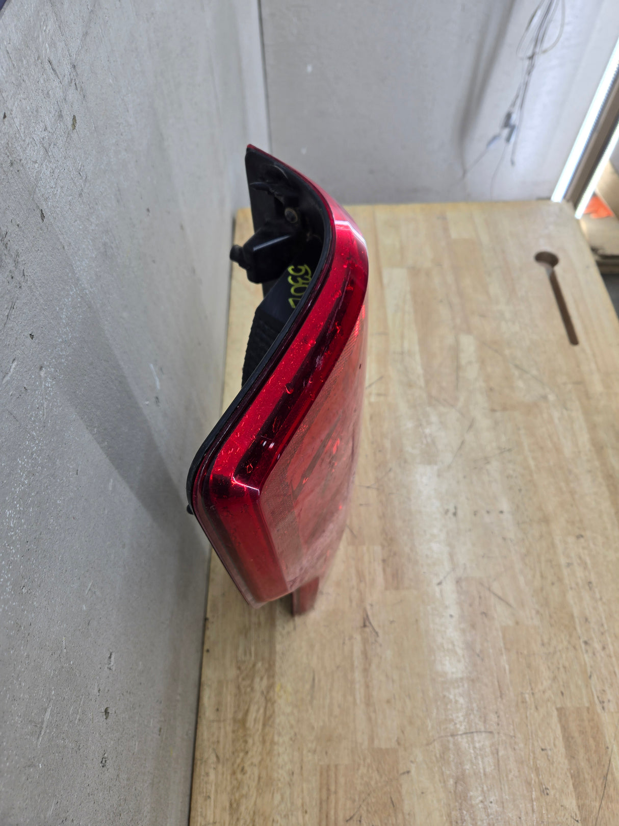 2017-2019 Ford Super Duty F250 F350 F450 F550 LH Driver Side Tail Light Halogen HC3B-13B505-AD