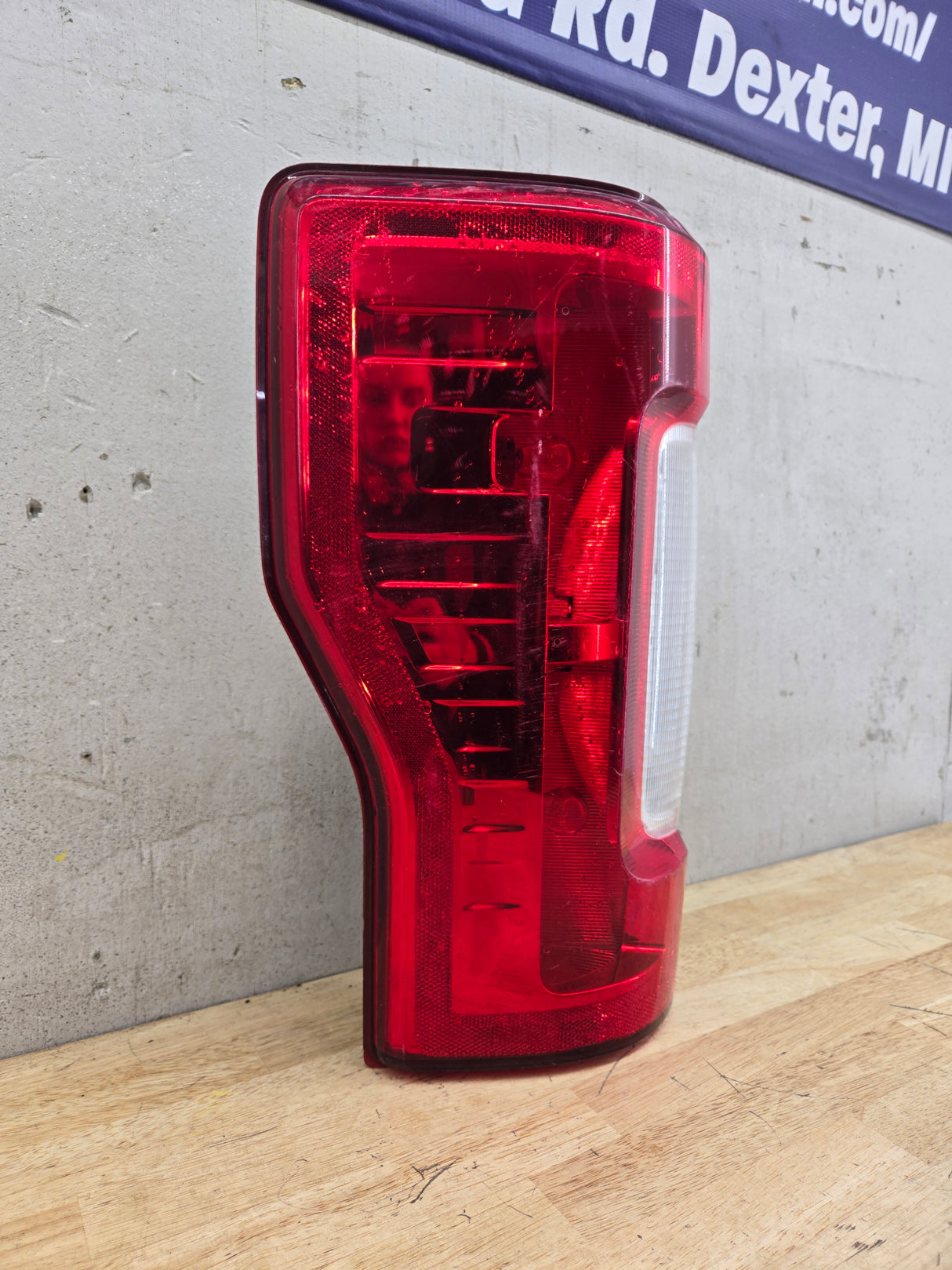 2017-2019 Ford Super Duty F250 F350 F450 F550 LH Driver Side Tail Light Halogen HC3B-13B505-AD