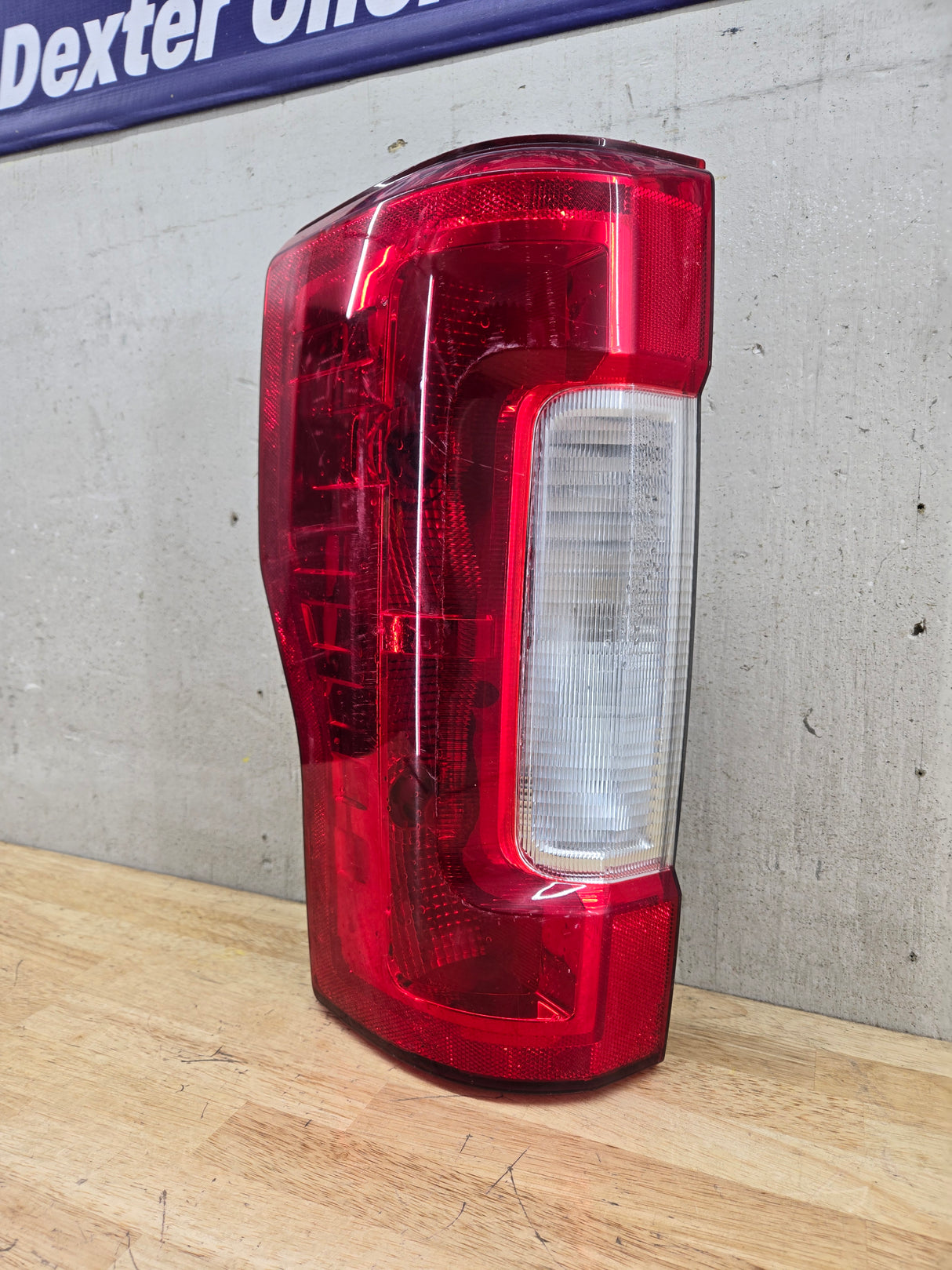 2017-2019 Ford Super Duty F250 F350 F450 F550 LH Driver Side Tail Light Halogen HC3B-13B505-AD
