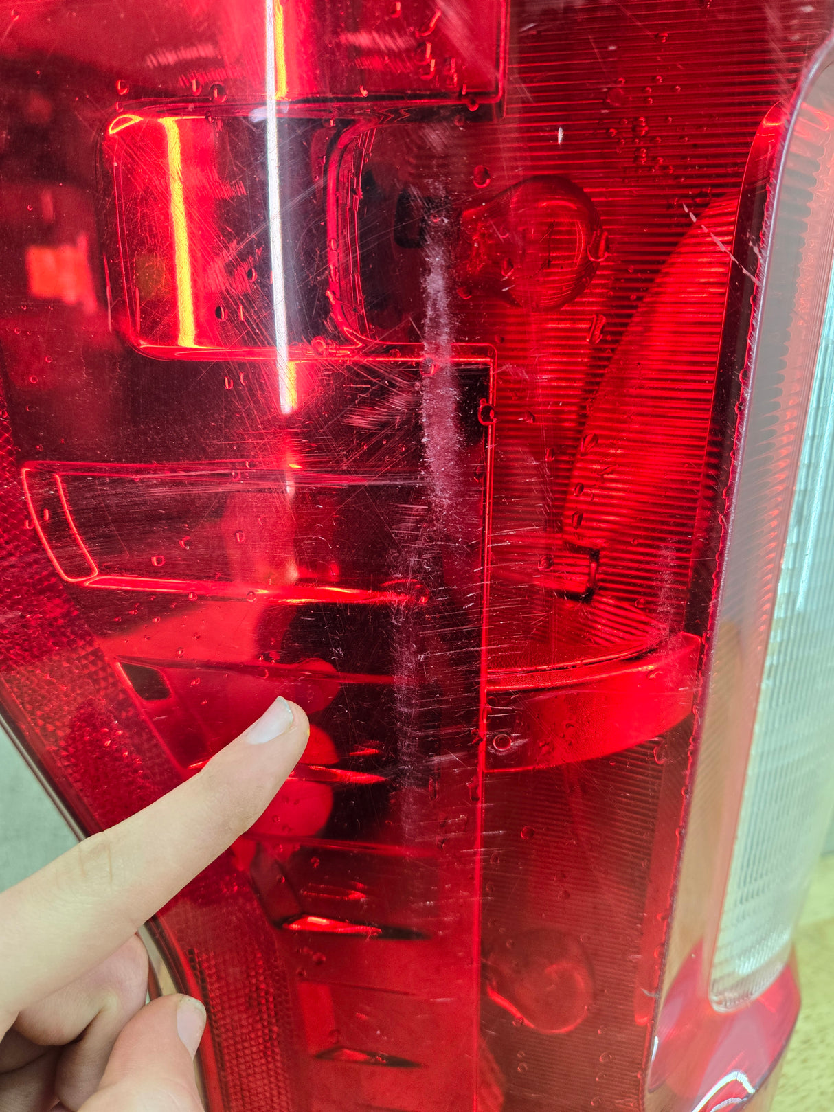 2017-2019 Ford Super Duty F250 F350 F450 F550 LH Driver Side Tail Light Halogen HC3B-13B505-AD