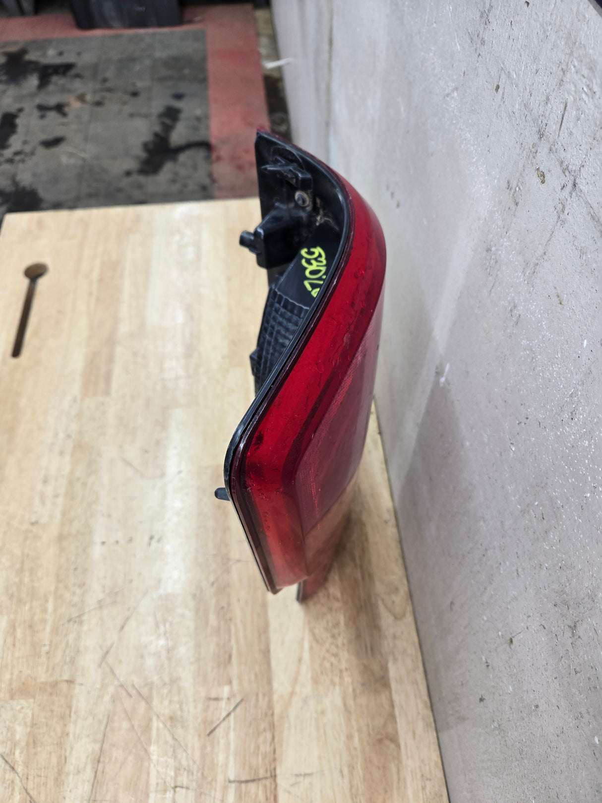 2017-2019 Ford Super Duty F250 F350 F450 F550 LH Driver Side Tail Light Halogen HC3B-13B505-AD