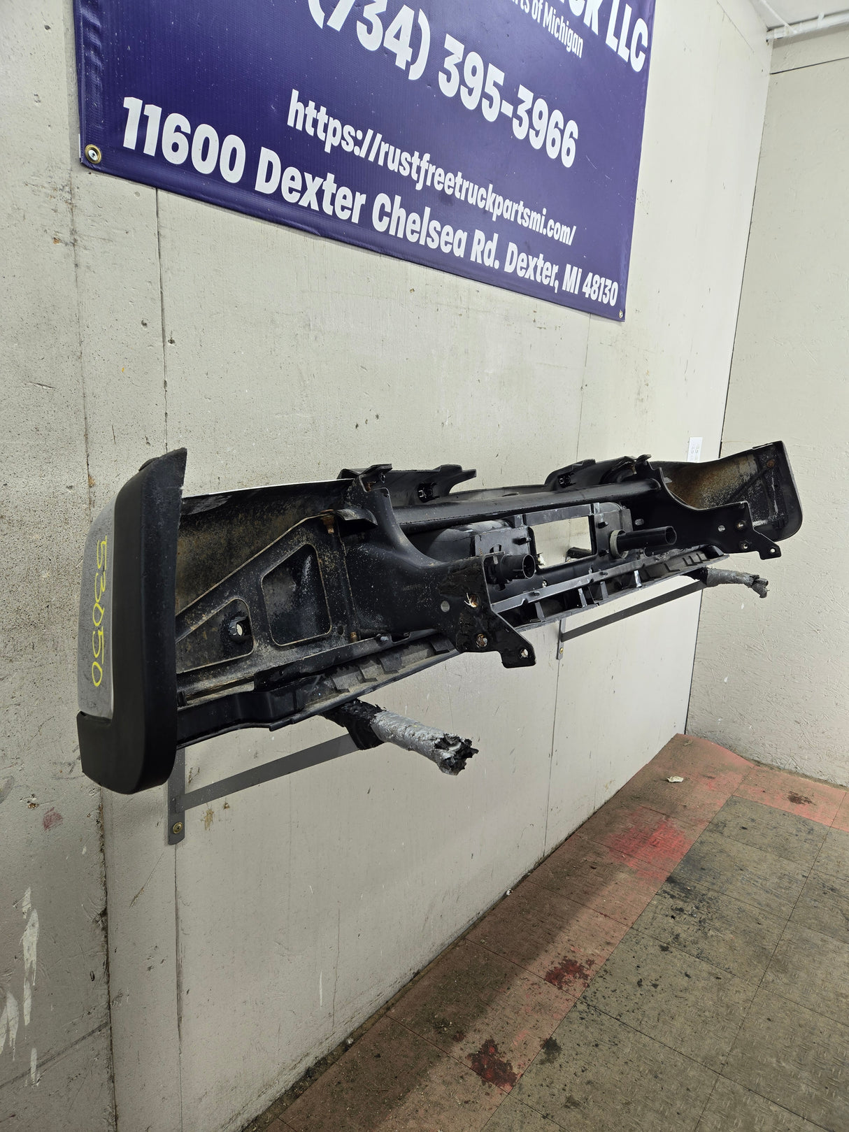 2011-2014 Chevrolet Silverado / GMC Sierra 2500 3500 HD Rear Bumper