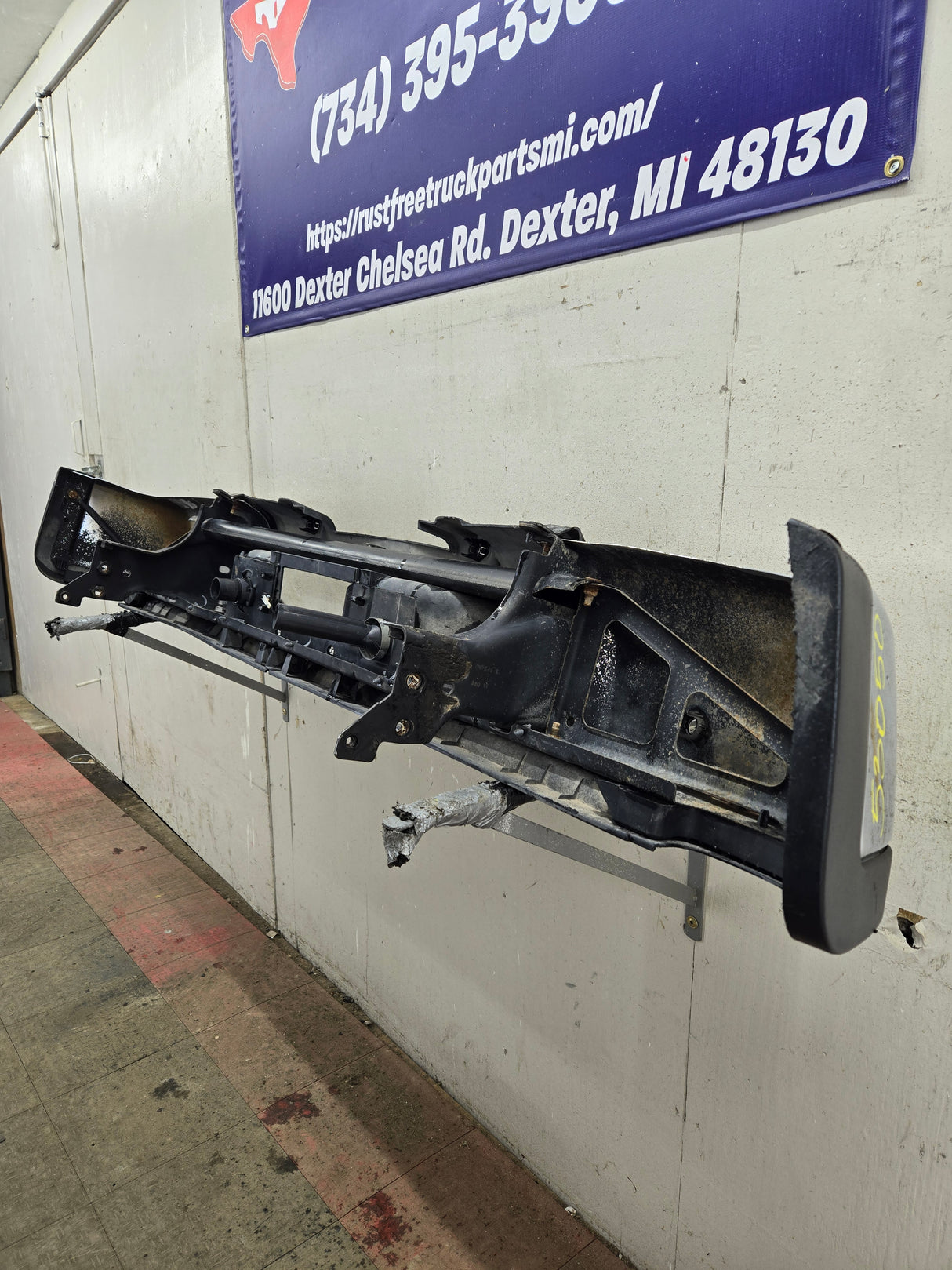 2011-2014 Chevrolet Silverado / GMC Sierra 2500 3500 HD Rear Bumper