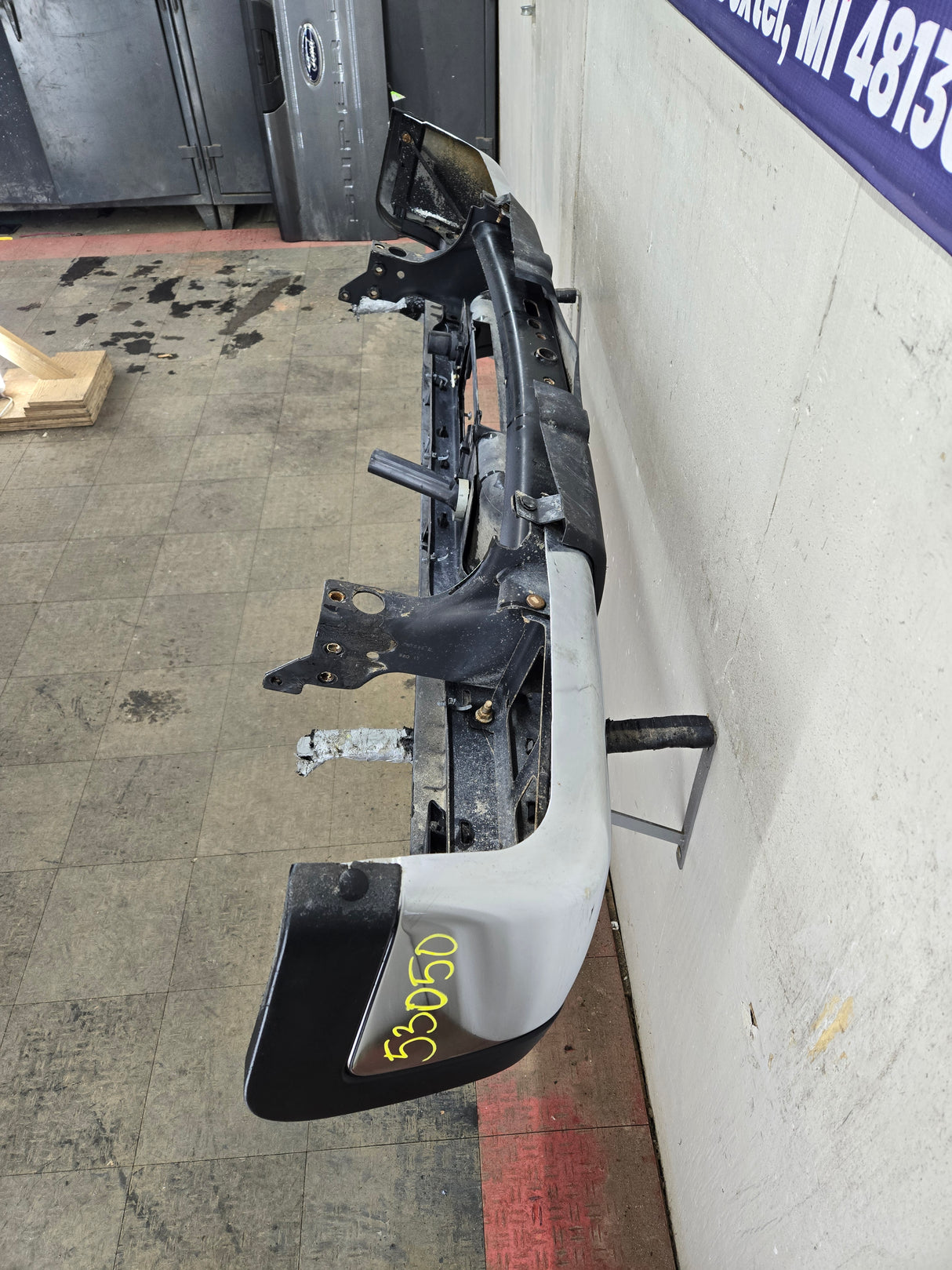 2011-2014 Chevrolet Silverado / GMC Sierra 2500 3500 HD Rear Bumper