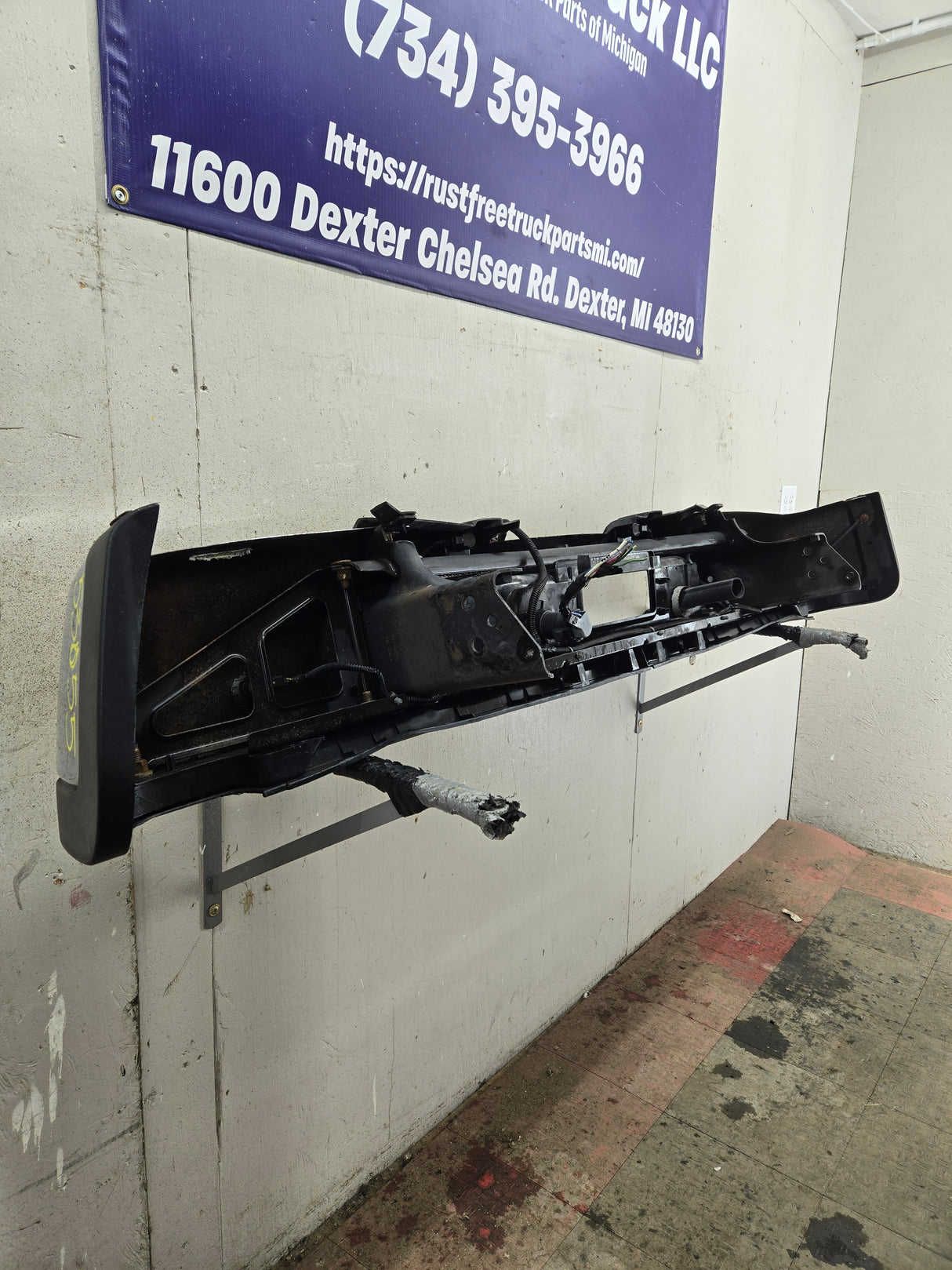 2007-2010 Chevrolet Silverado / GMC Sierra 2500 3500 HD Rear Bumper