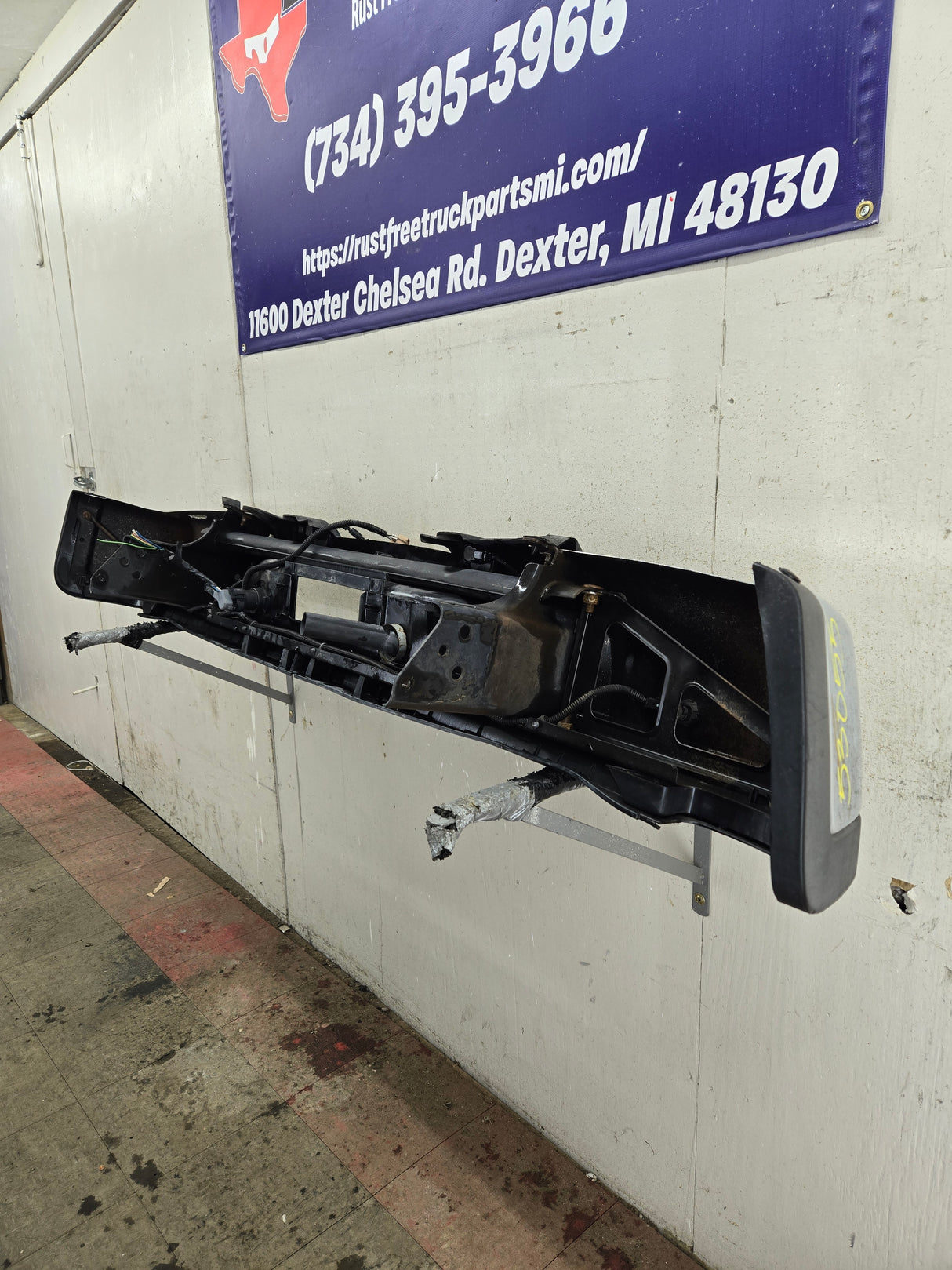 2007-2010 Chevrolet Silverado / GMC Sierra 2500 3500 HD Rear Bumper