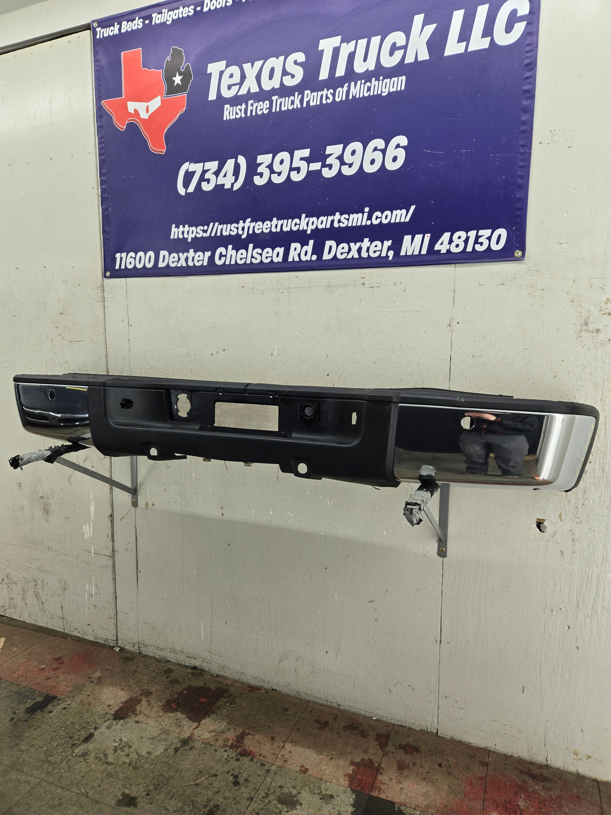 2011-2014 Chevrolet Silverado / GMC Sierra 1500 Rear Bumper