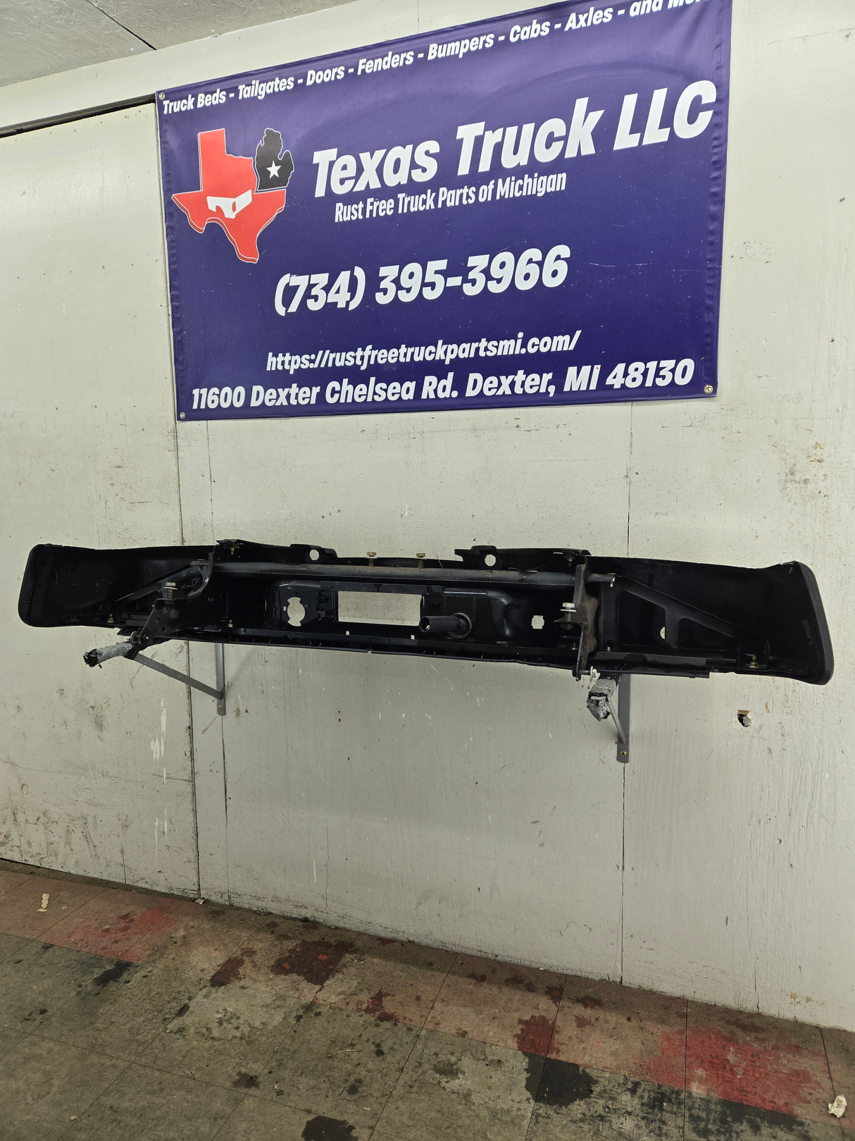 2011-2014 Chevrolet Silverado / GMC Sierra 1500 Rear Bumper